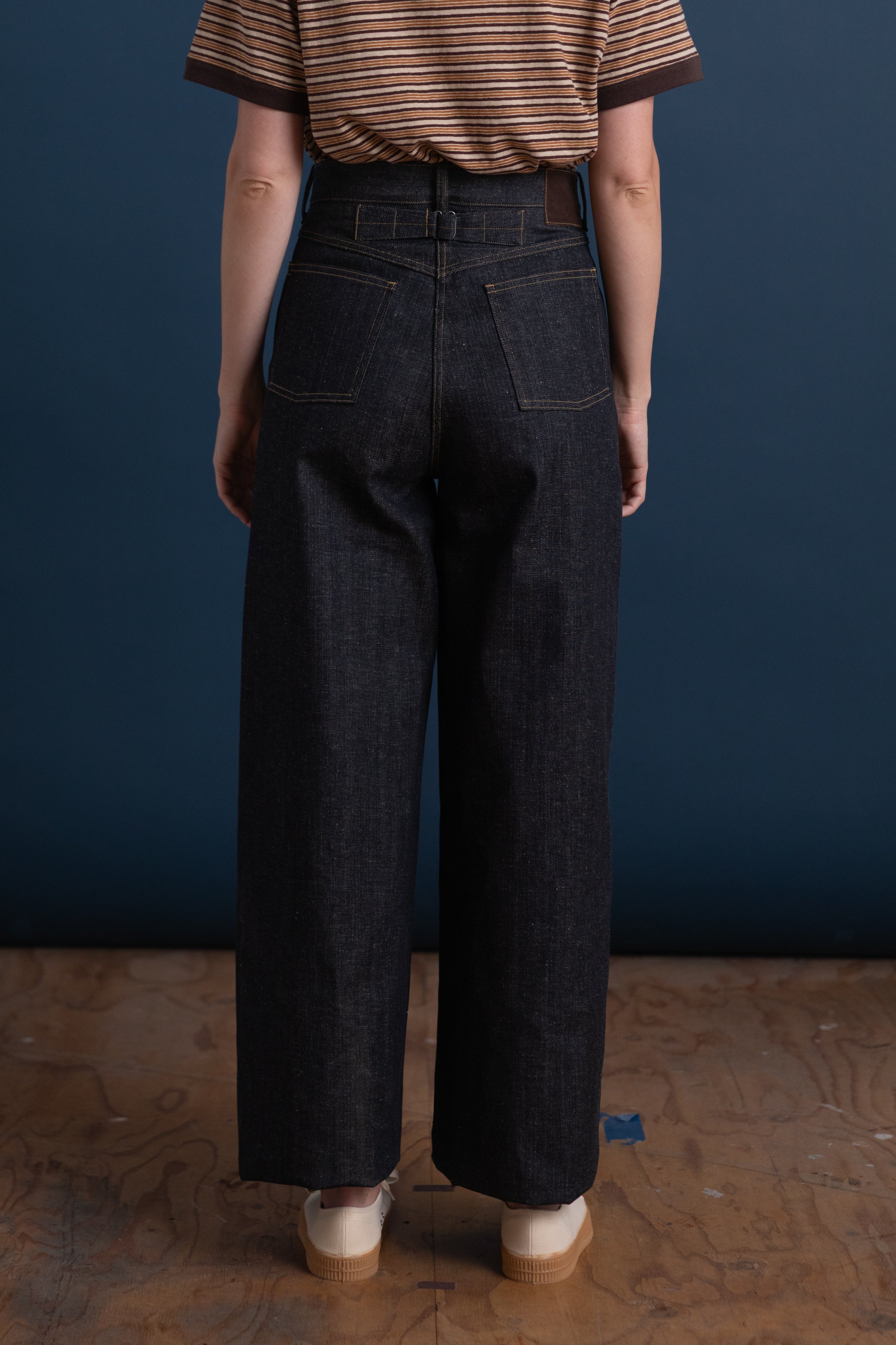 WIDE STRAIGHT TROUSERS IN RAW INDIGO