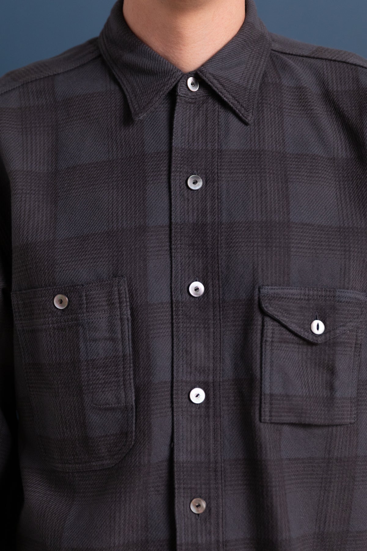 LOT 111 WORK SHIRT IN CHARCOAL