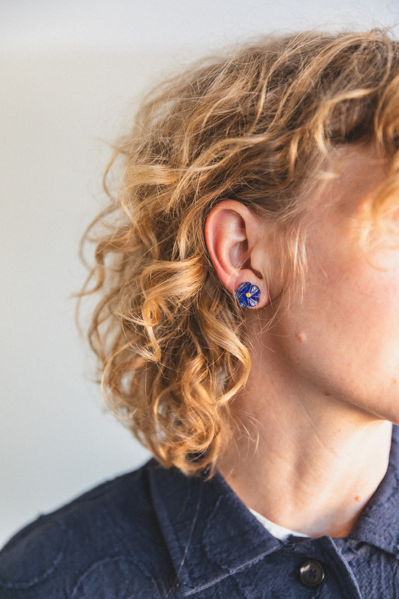 FIORE EARRINGS IN 10K GOLD AND LAPIS
