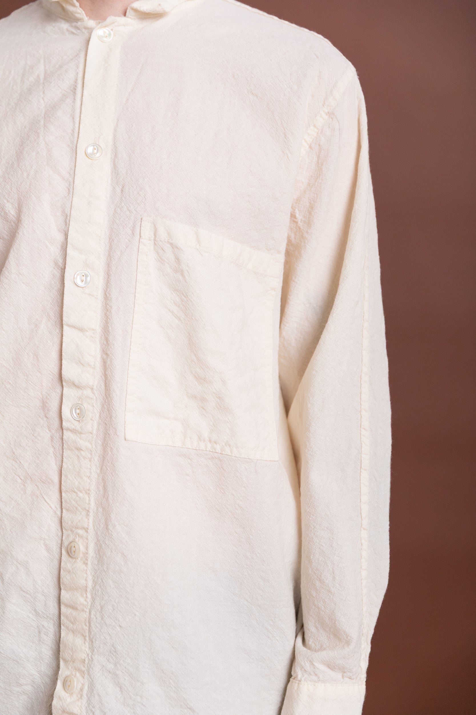PLASTRON SHIRT IN RINSED WOOL CALICO