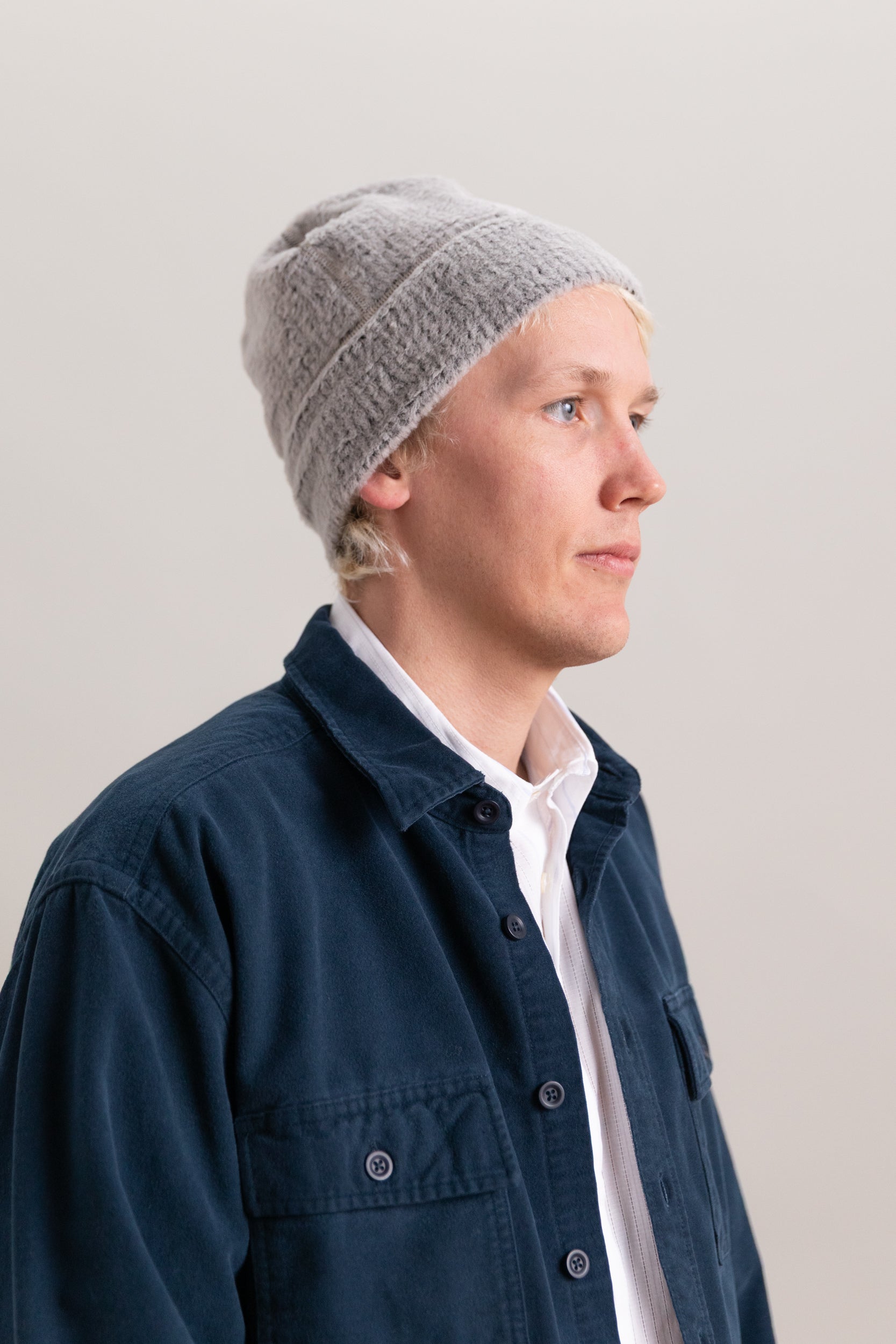 HIGH LOFT WOOL BEANIE IN SILVER CREME