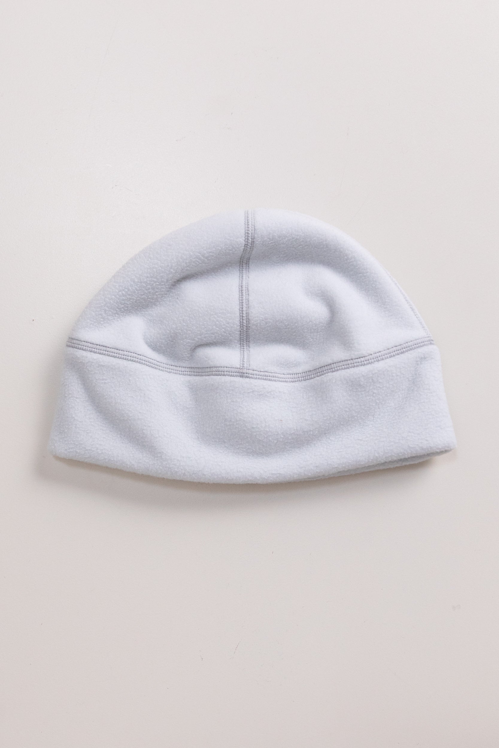 WIND PRO BEANIE IN GLACIER GREY
