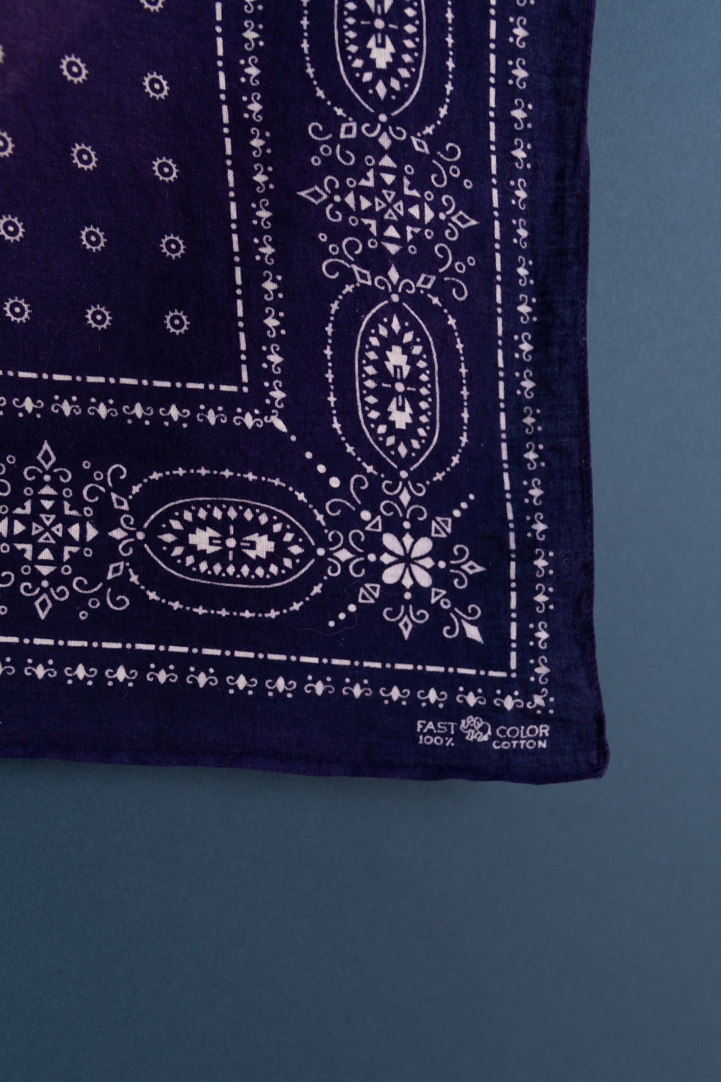 VINTAGE BLUE COTTON HANDKERCHIEF 05