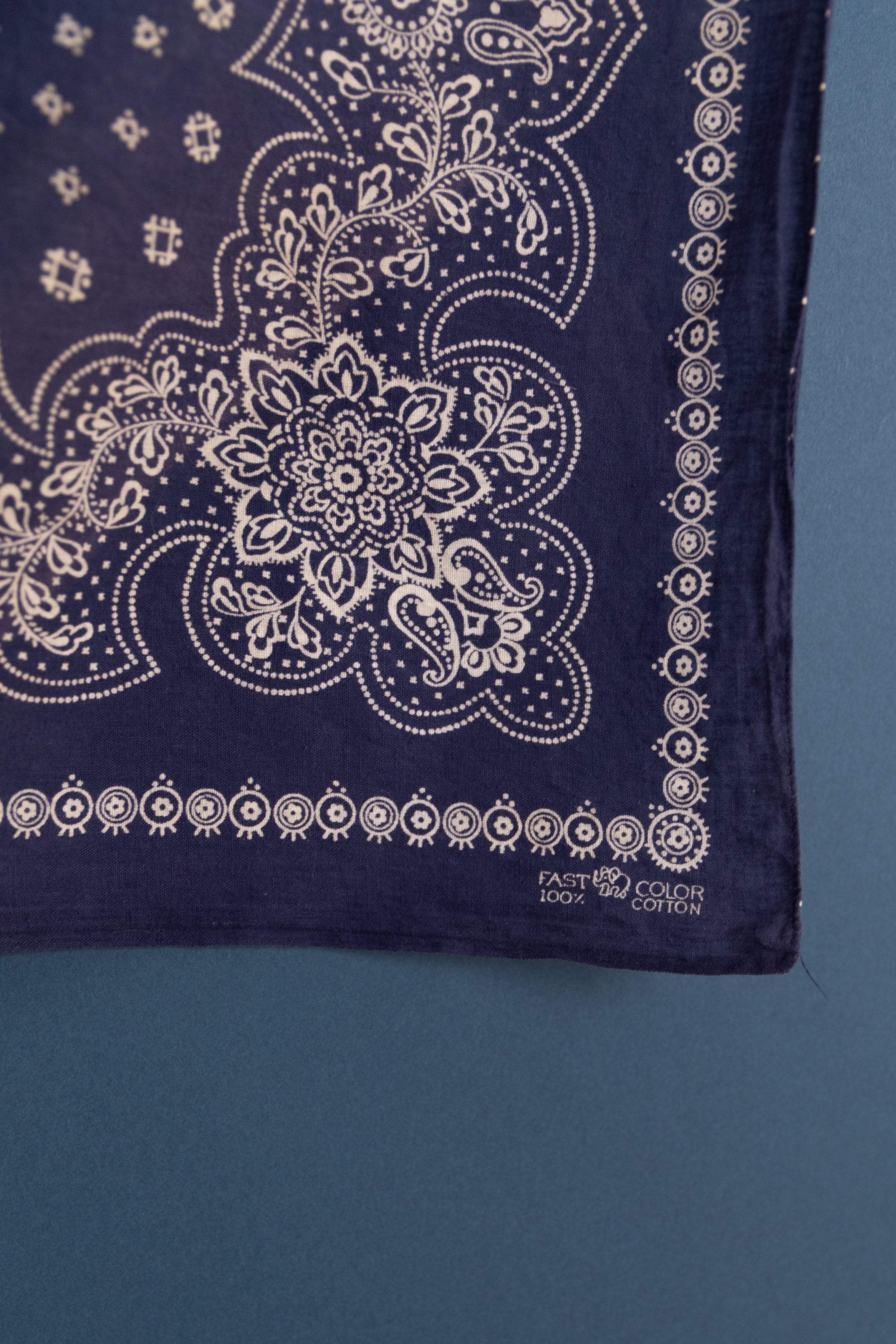 VINTAGE BLUE COTTON HANDKERCHIEF 06