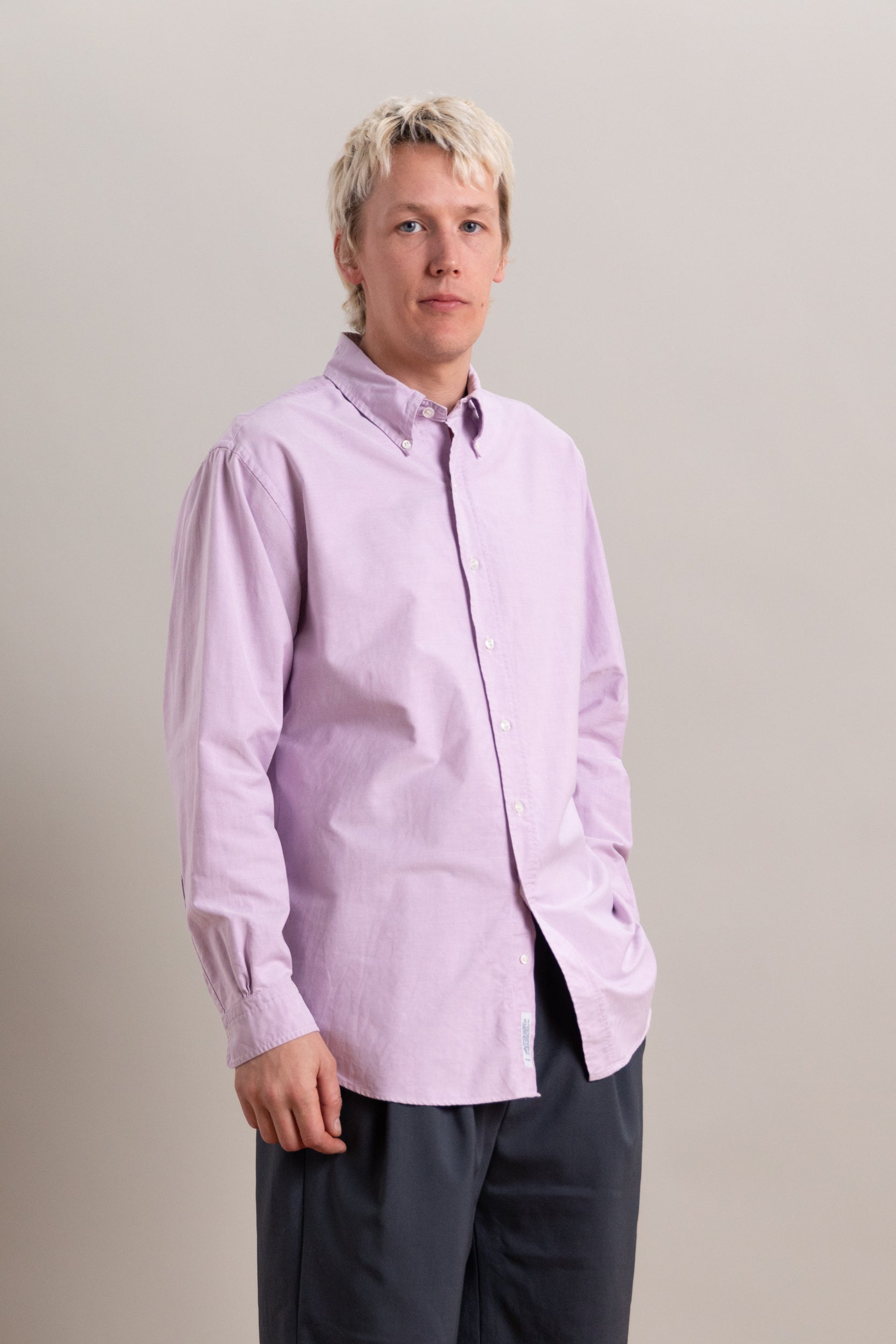 VINTAGE BUTTON UP SHIRT 09