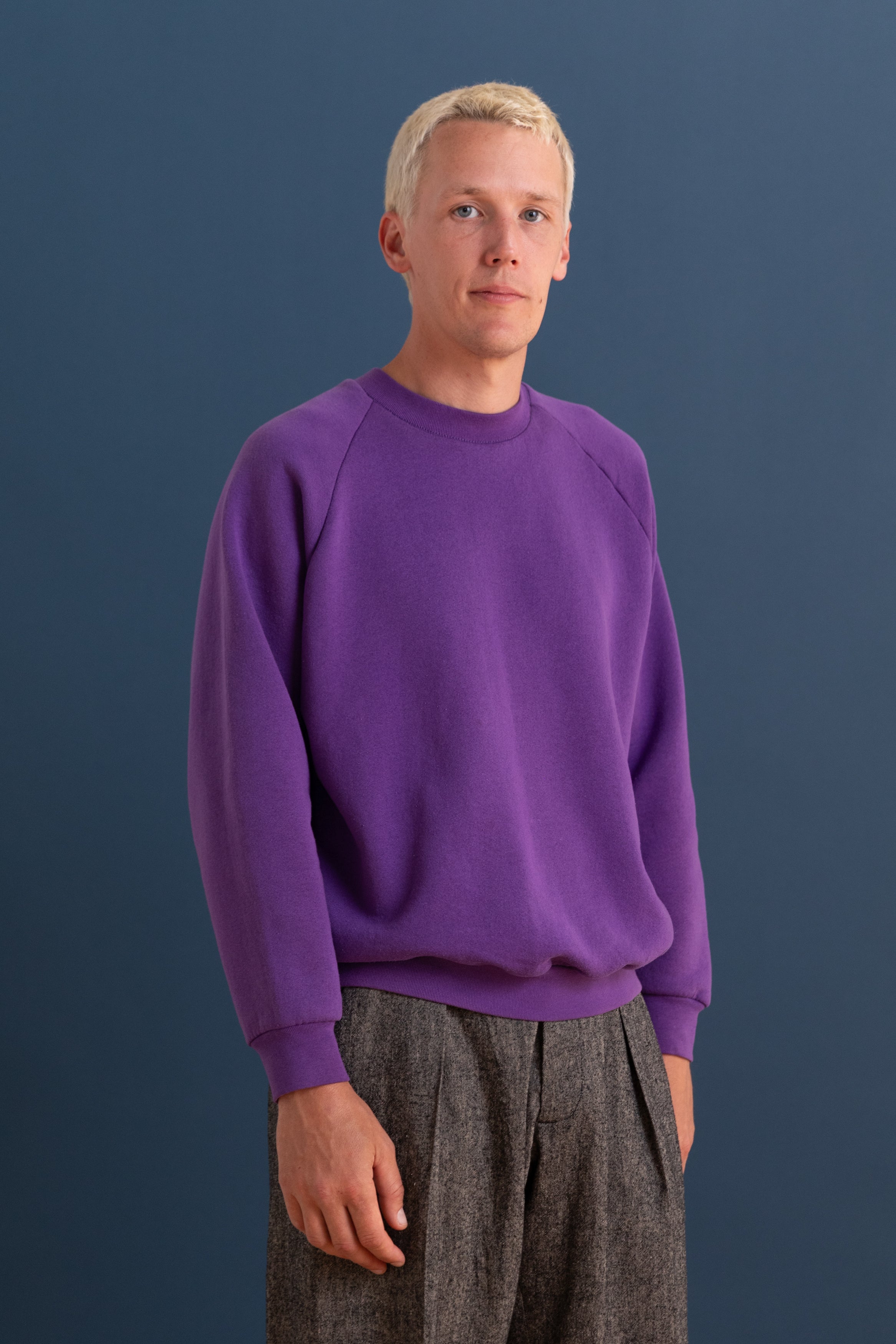 VINTAGE PURPLE SWEATSHIRT 08