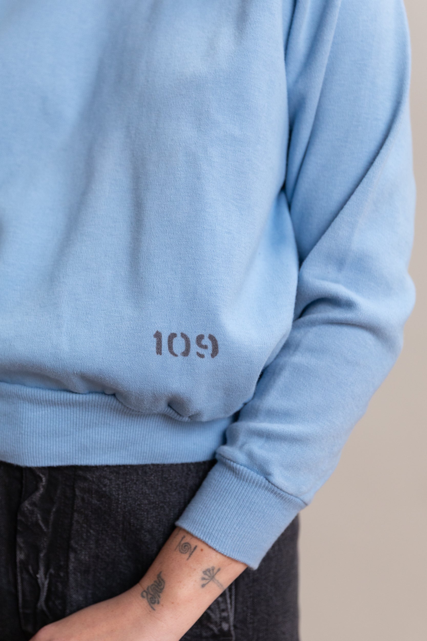 VINTAGE BLUE SWEATSHIRT 37