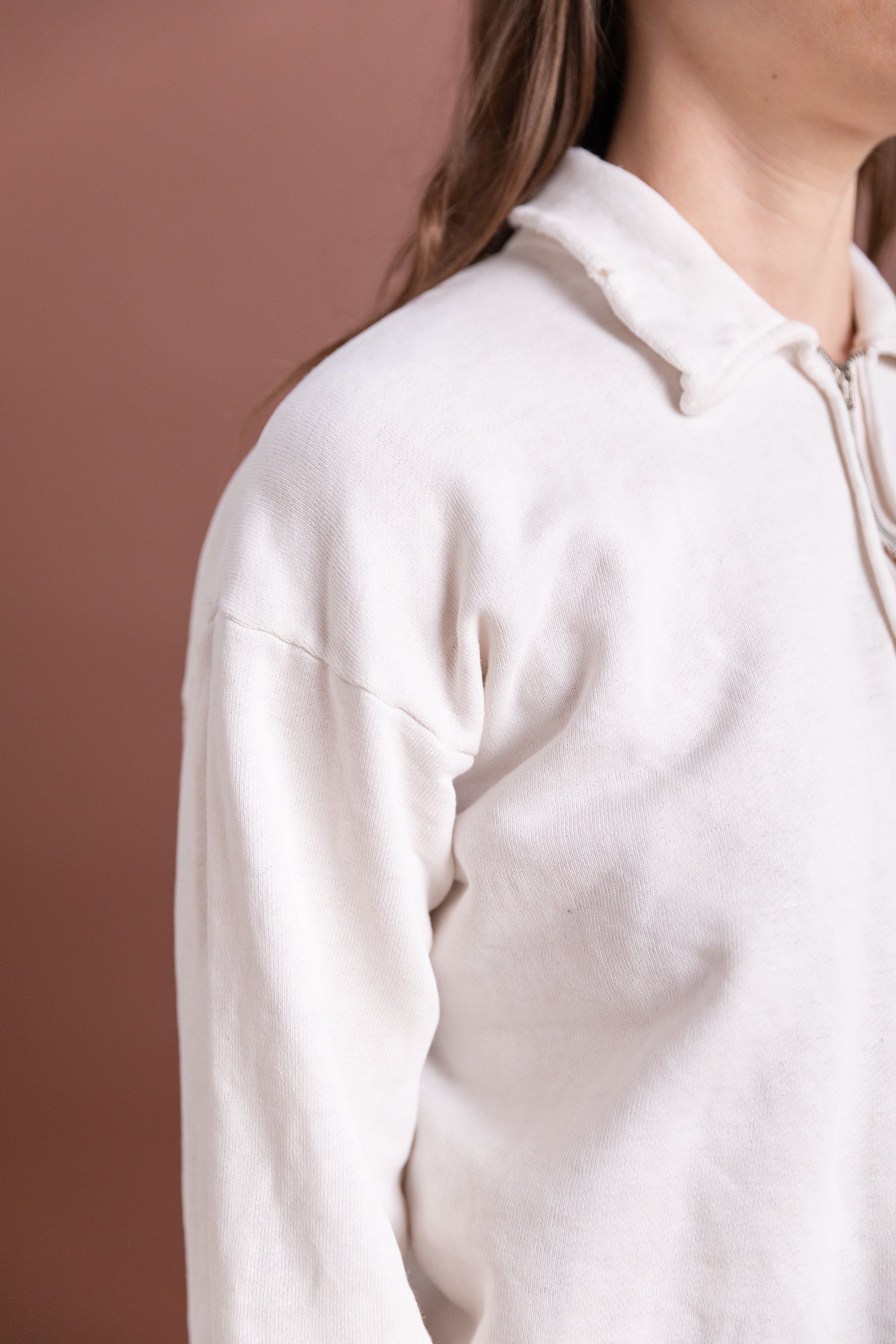 VINTAGE WHITE SWEATSHIRT 06