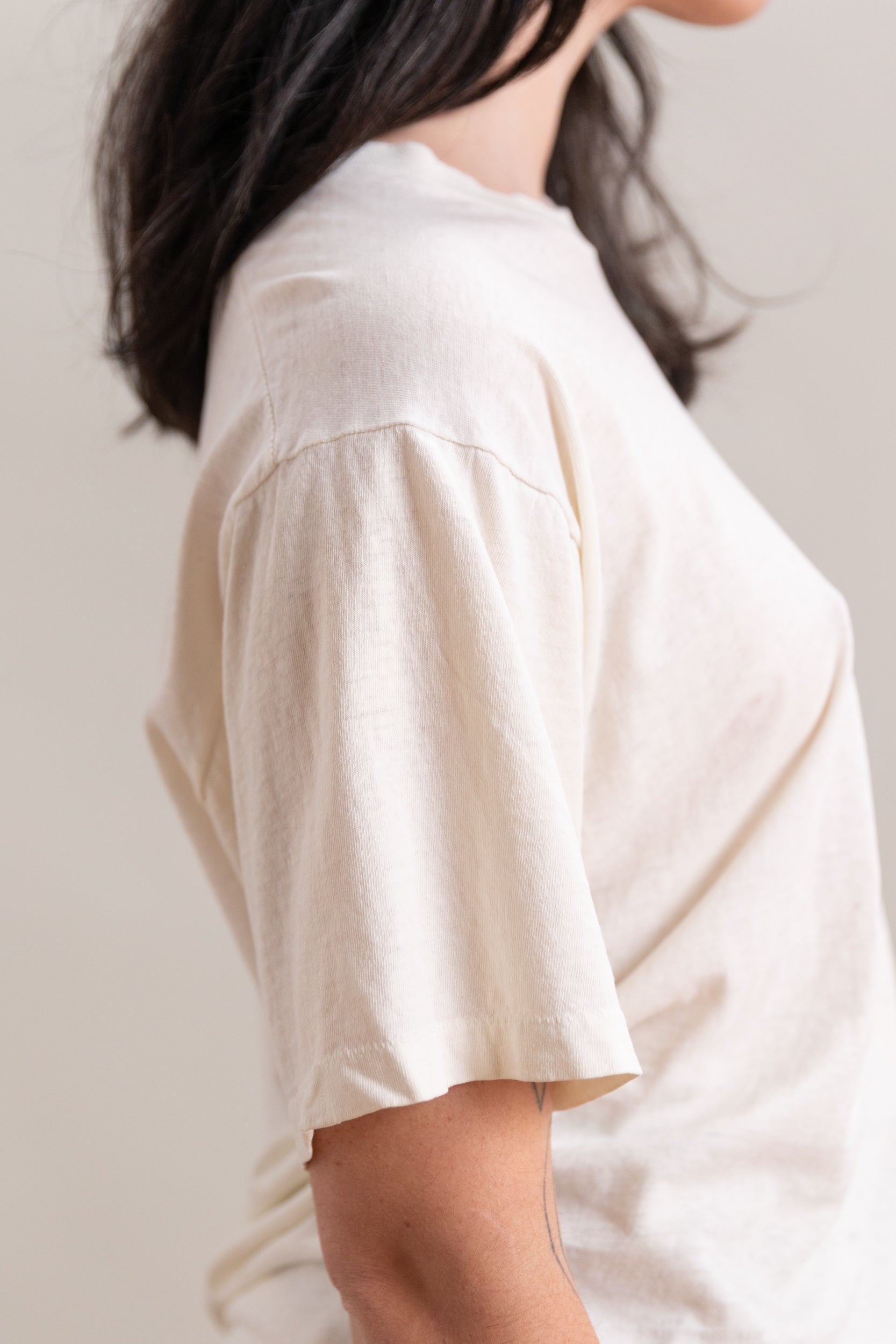 VINTAGE WHITE TEE 58