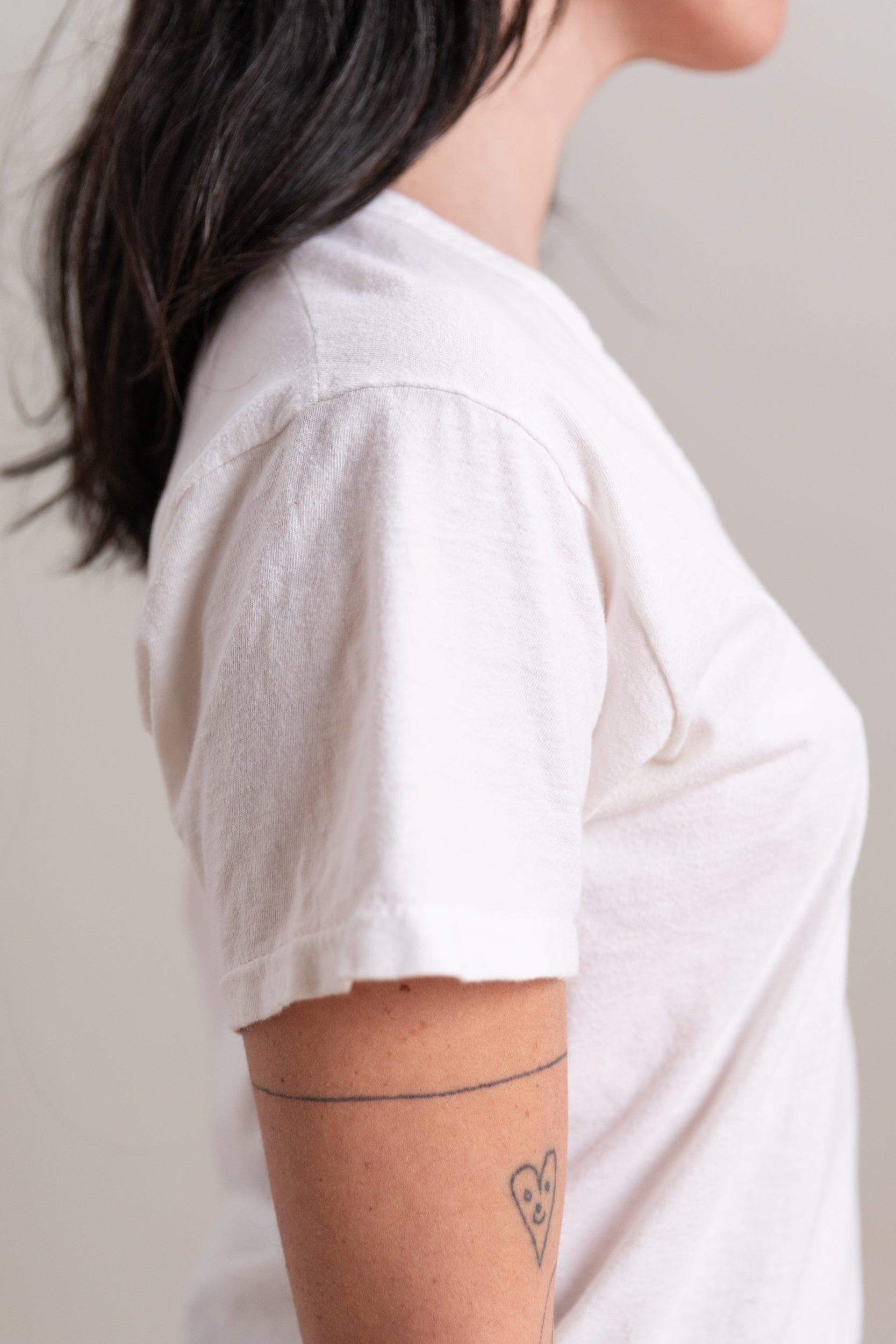 VINTAGE WHITE TEE 54