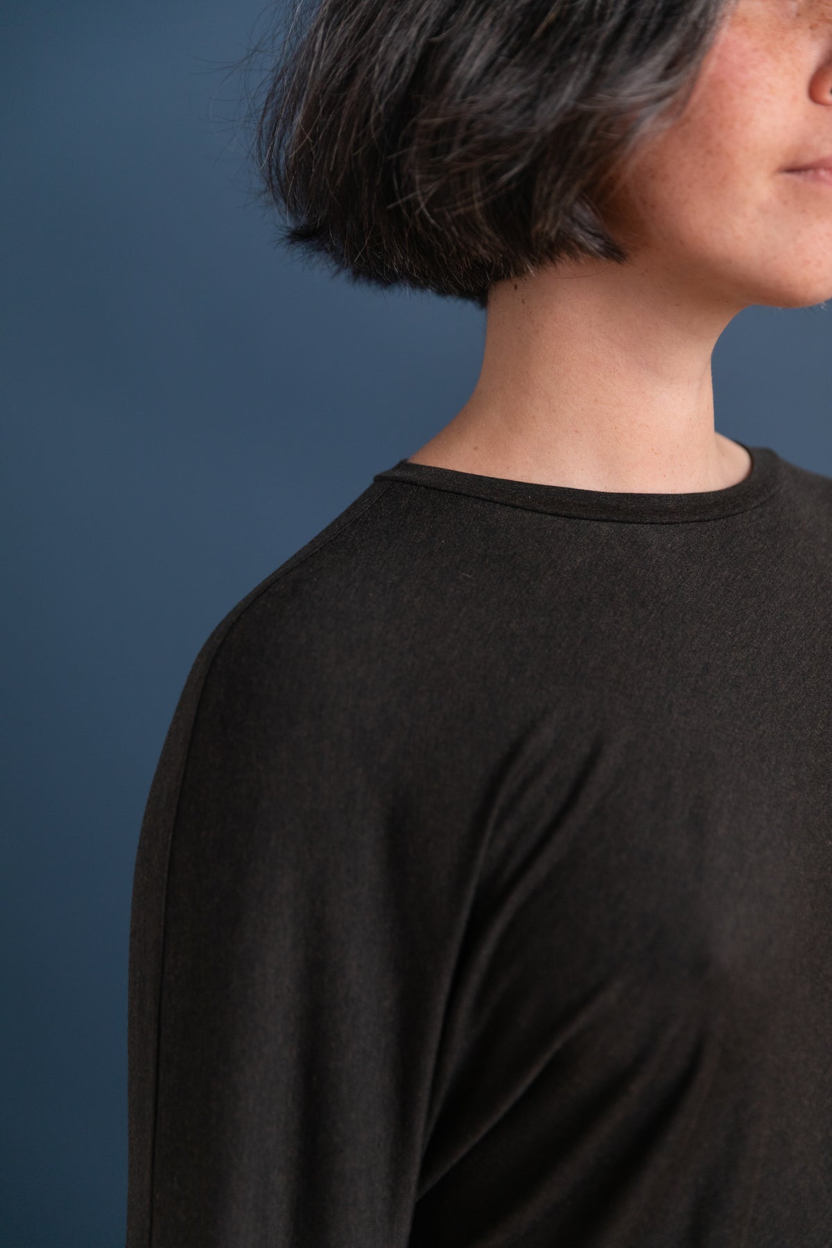 TWISTED JERSEY LONG SLEEVE IN CHARCOAL VISCOSE