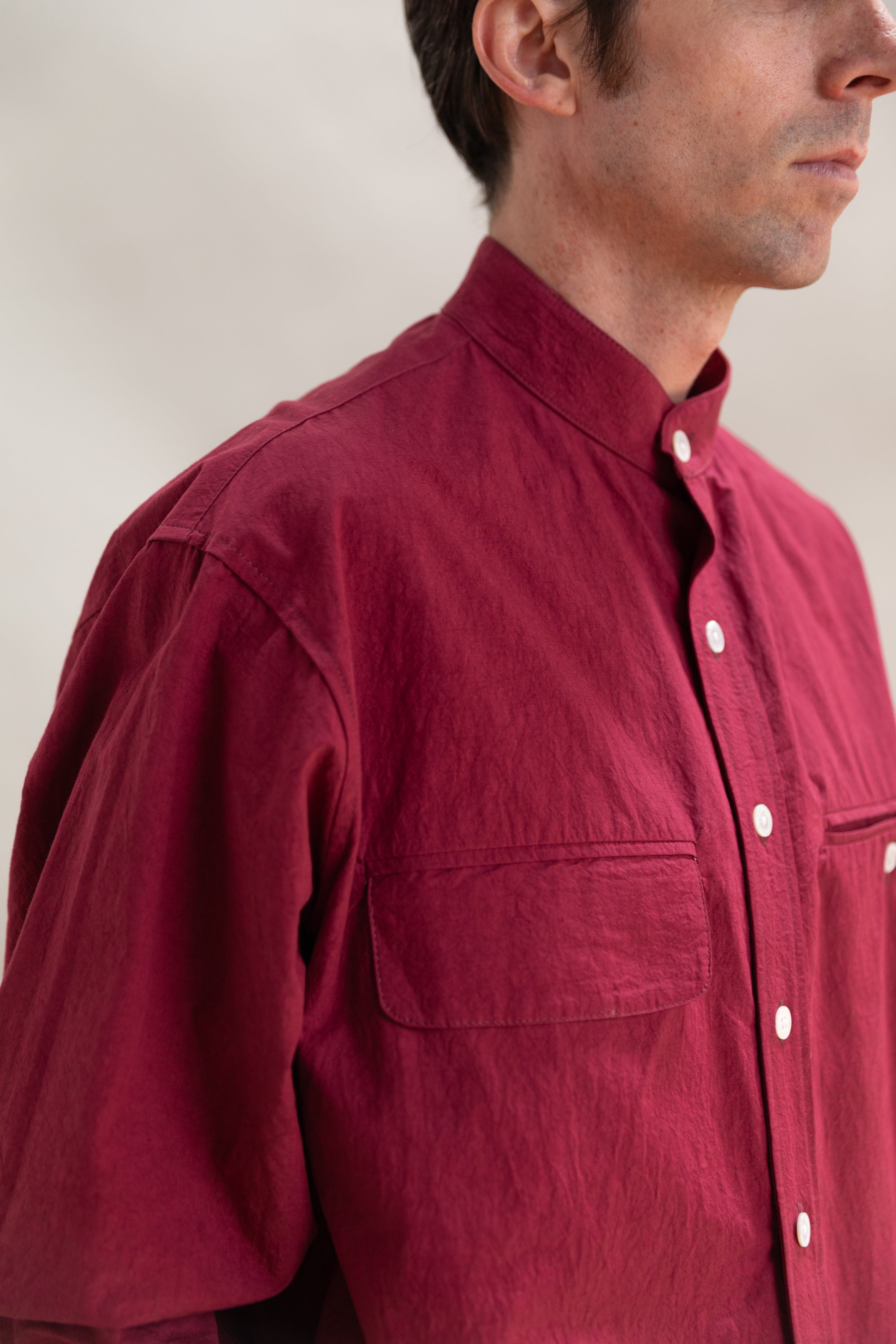 AIRPORT SHIRT IN BORDEAUX COTTON/LINEN TYPWRITER CLOTH