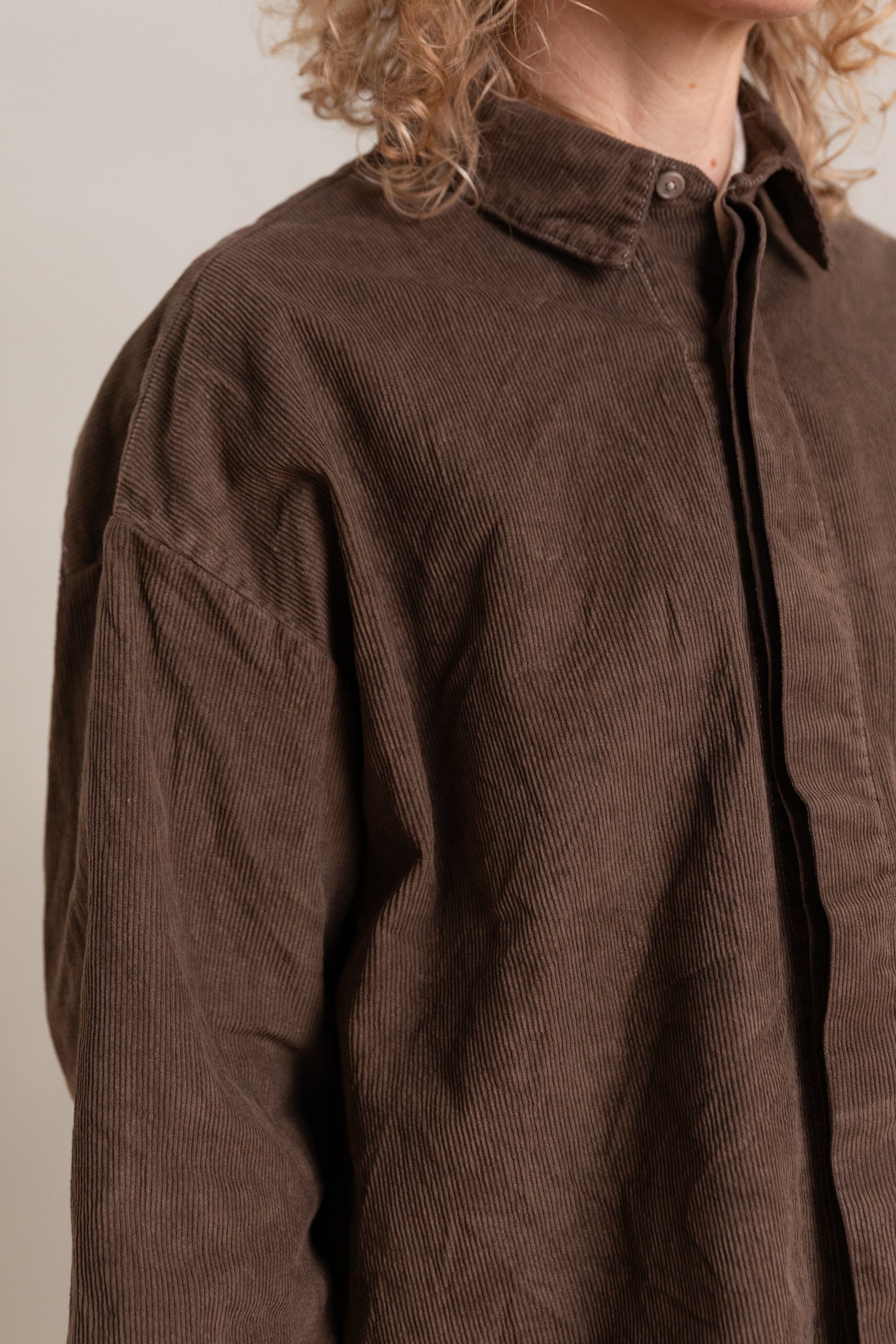 CAFE SHIRT IN NATURALLY DYED CORDUROY