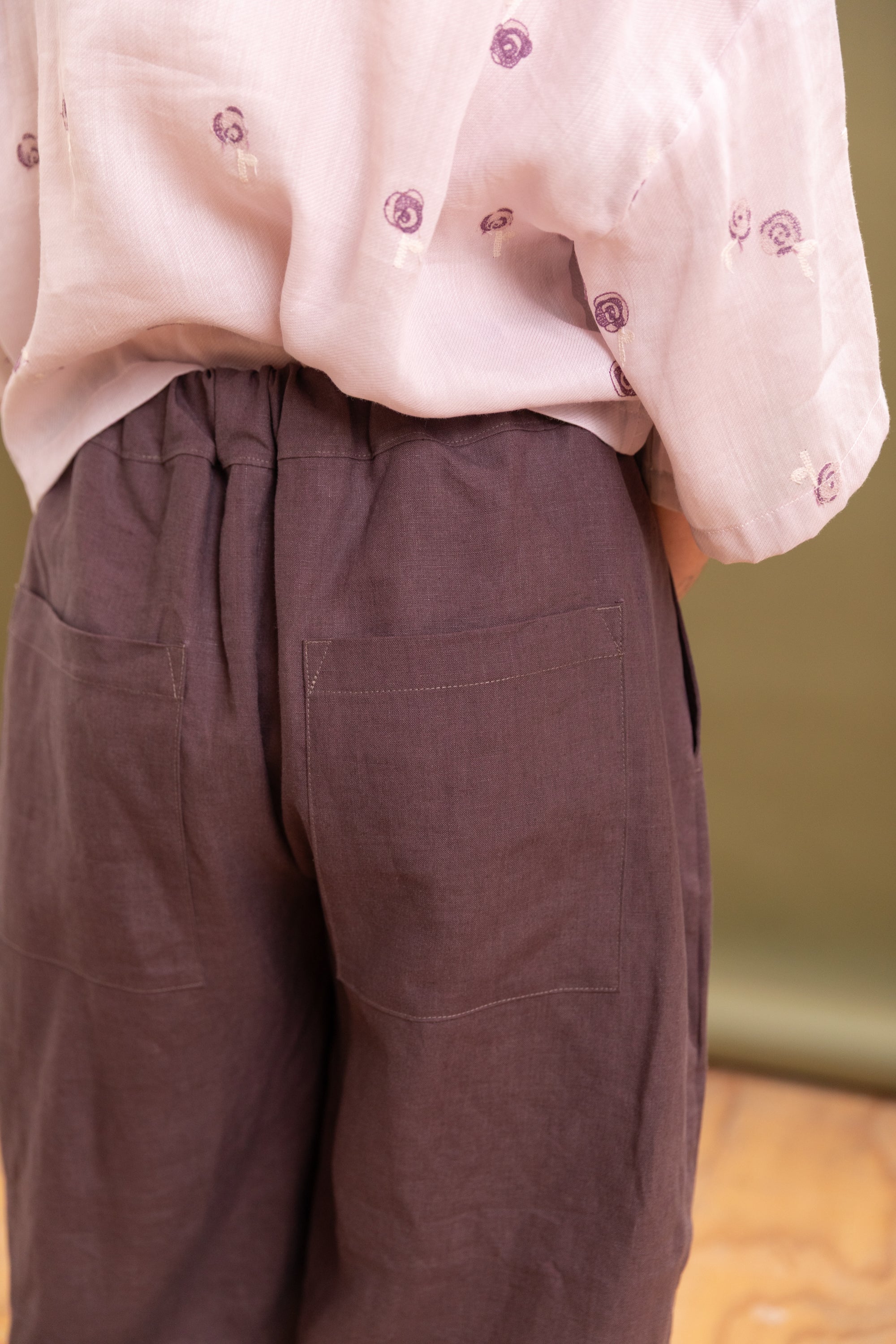 STUDIO PANT IN GRAPE STONEWASHED LINEN