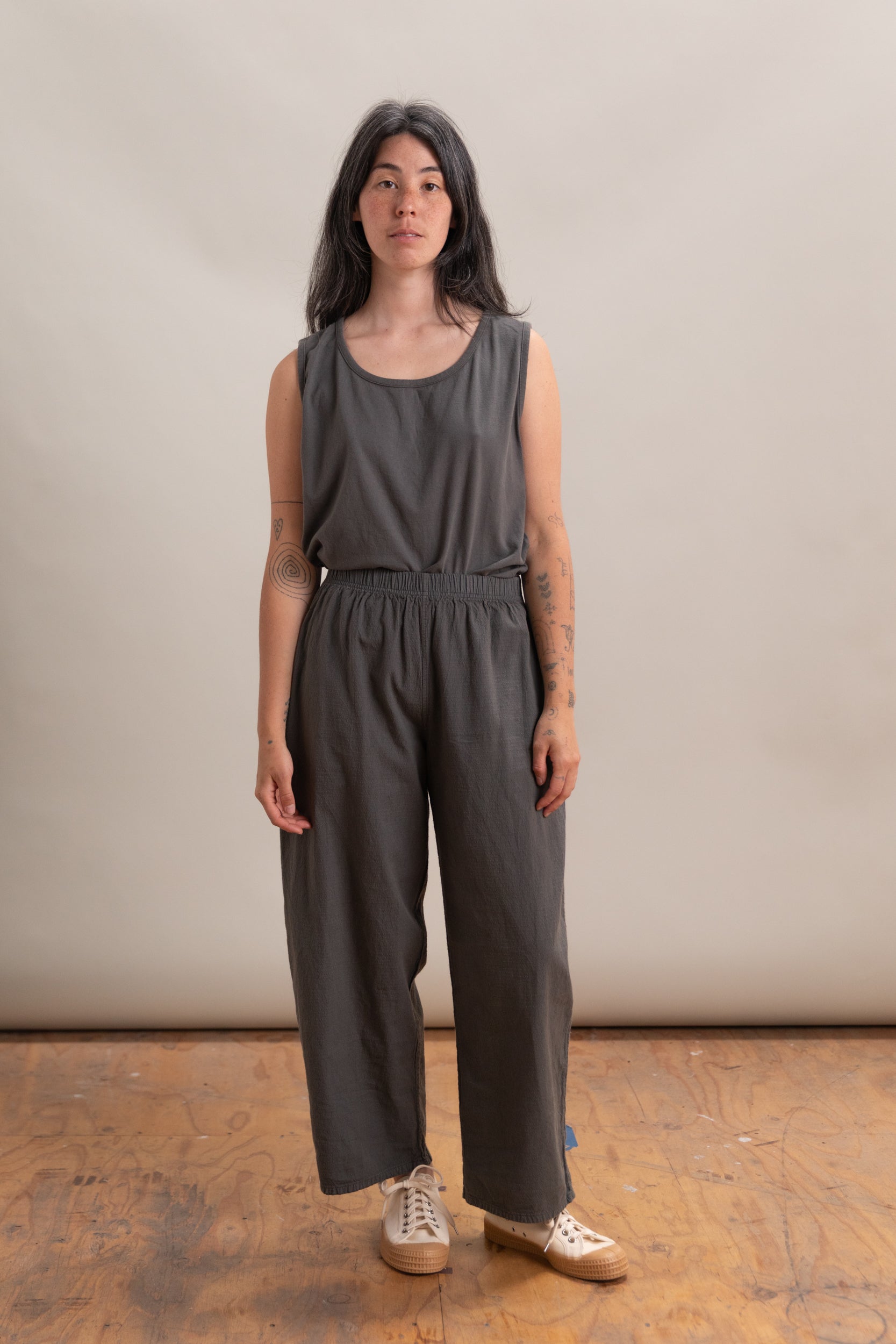WIDE TROUSERS IN STONE