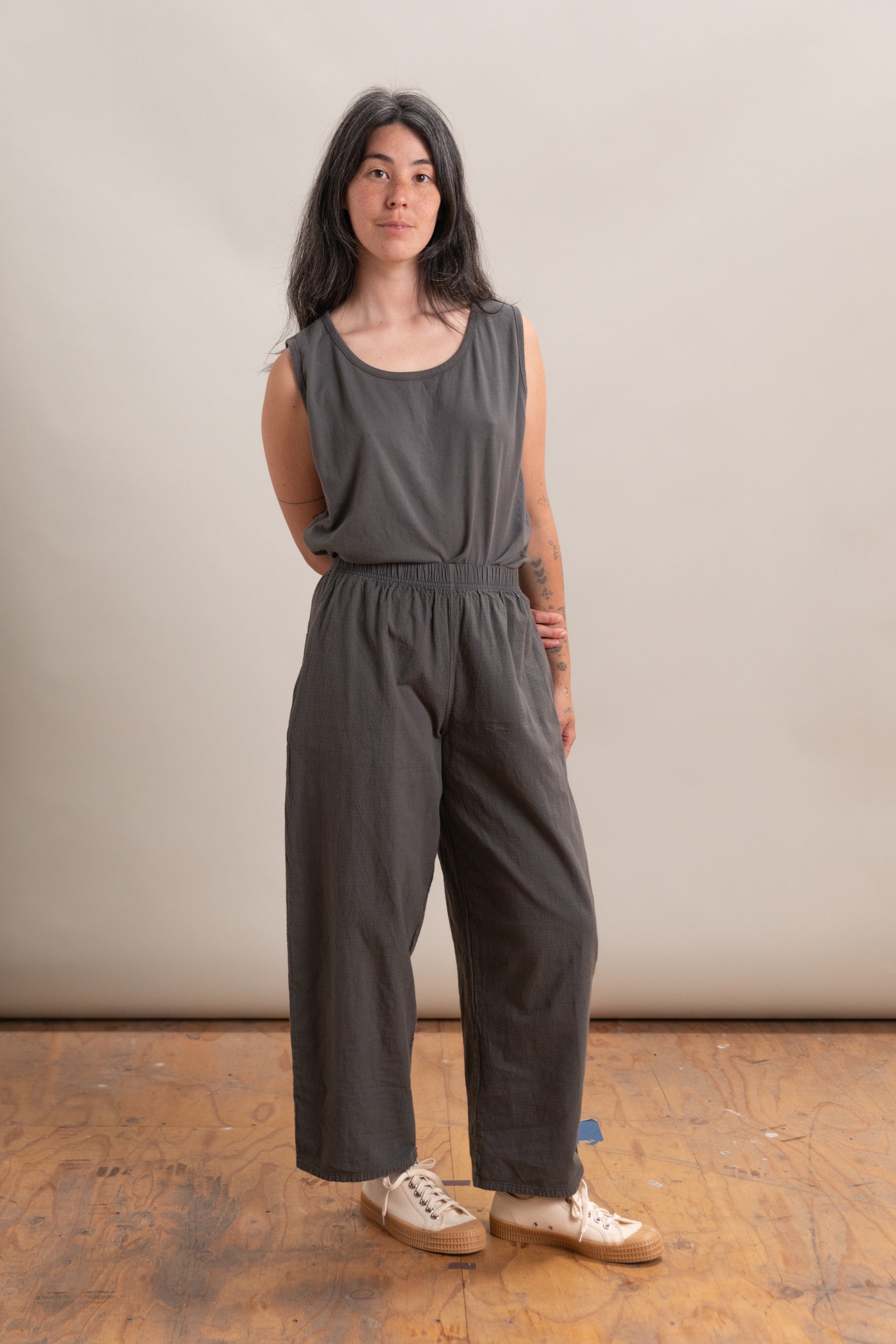 WIDE TROUSERS IN STONE