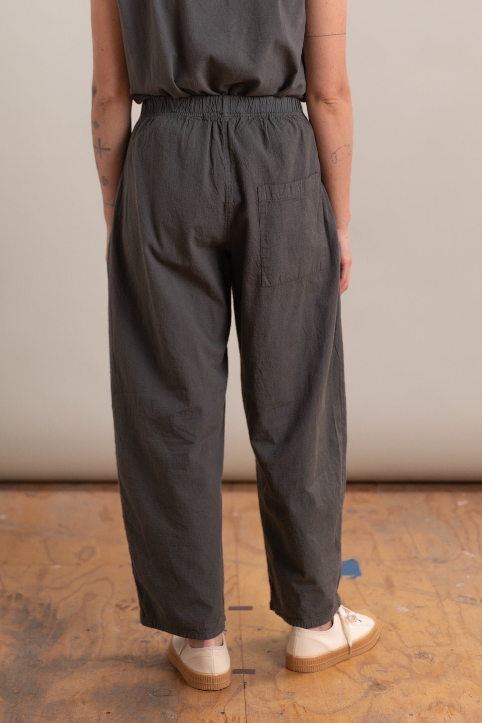 WIDE TROUSERS IN STONE