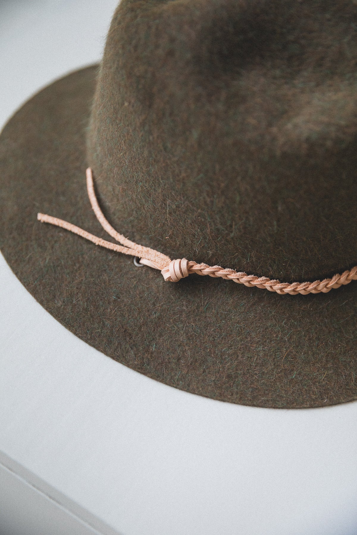 RANGER WITH LINDQUIST GEORGIE DRAWSTRING IN VELOUR FELT