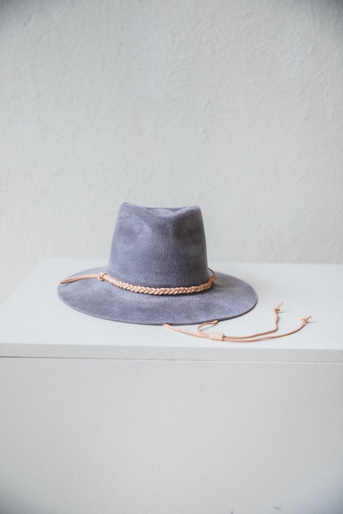 WAKEFIELD WITH LINDQUIST GEORGIE DRAWSTRING IN VELOUR FELT