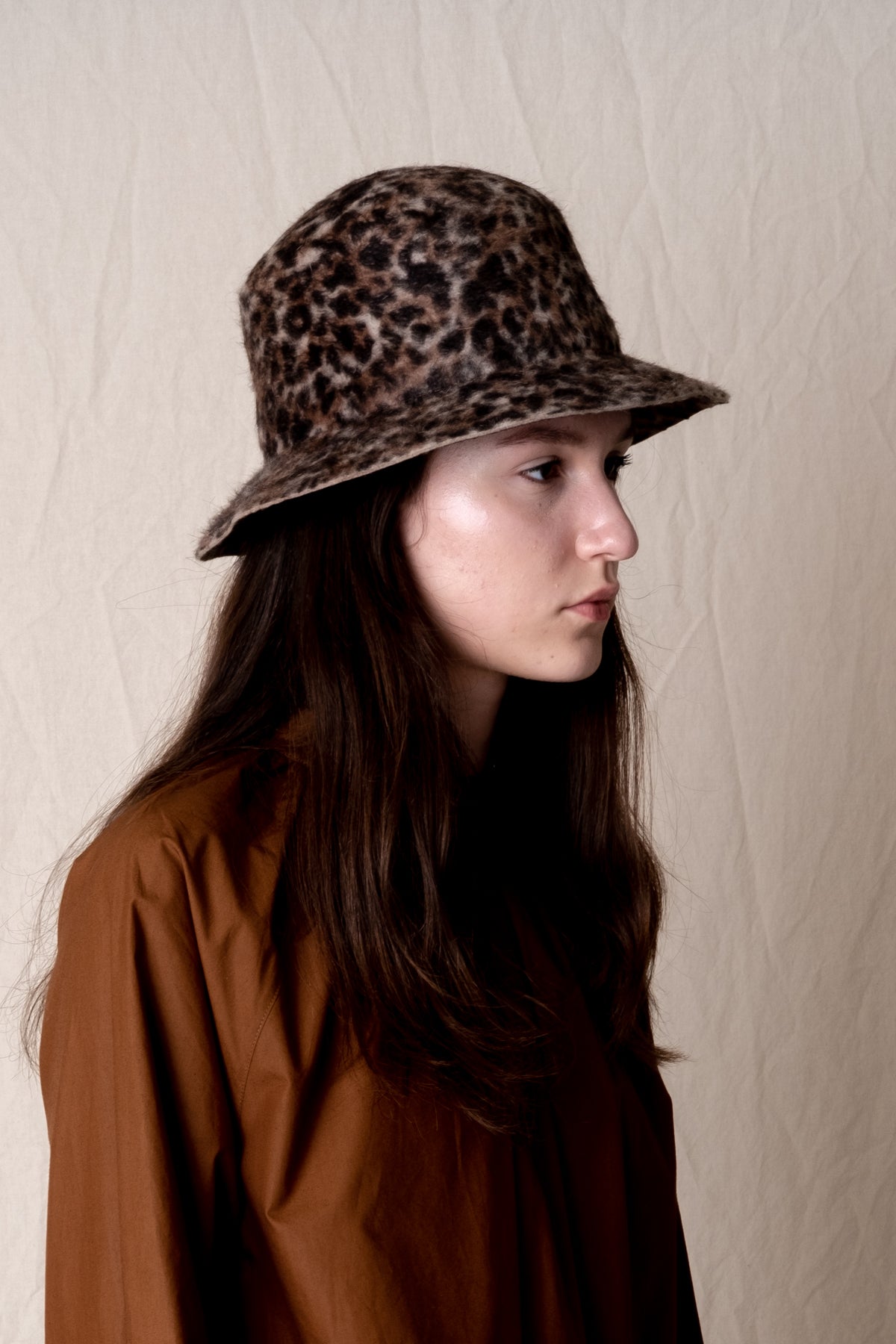 BUCKET HAT IN SHAG FELT