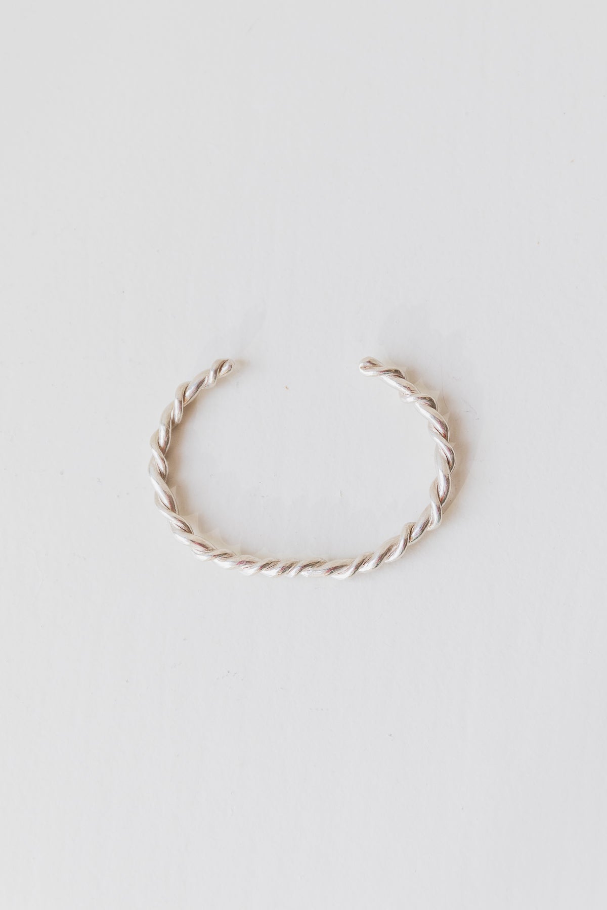 ROPE CUFF