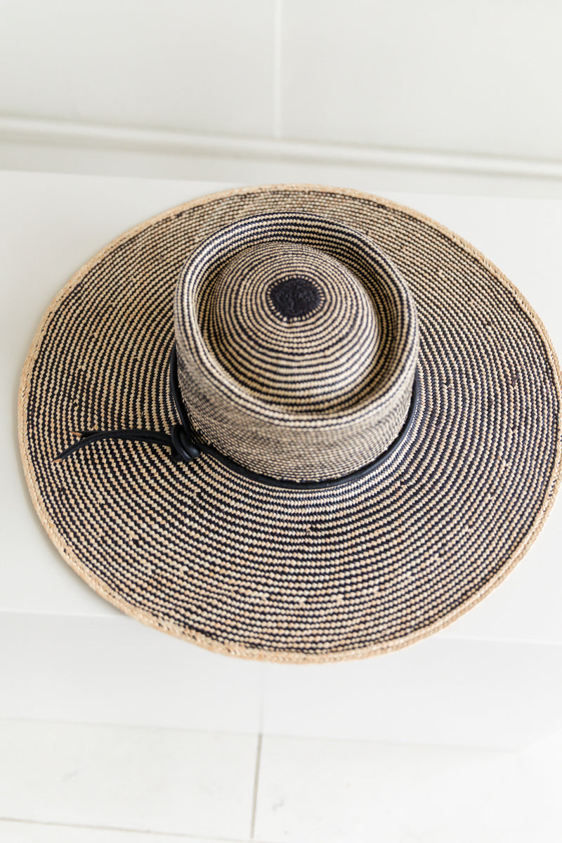 MADRONE IN BICOLOR PANAMA STRAW