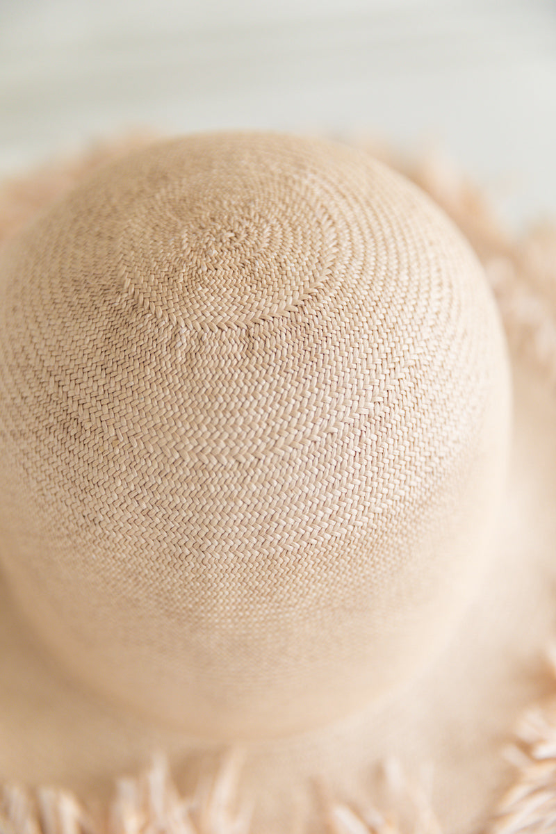 CEDAR HAT FINE GRADE MONTECRISTI STRAW