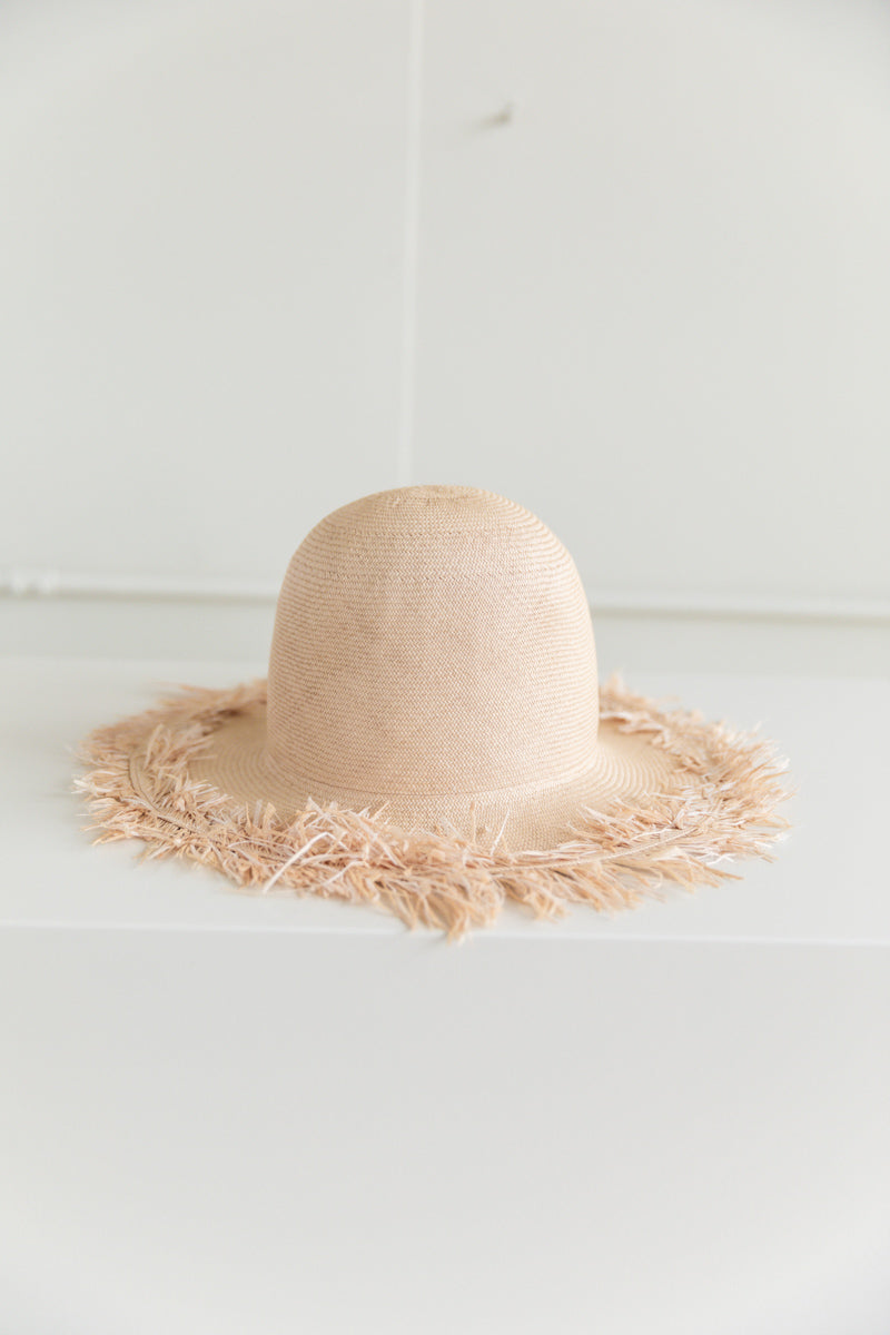 CEDAR HAT FINE GRADE MONTECRISTI STRAW
