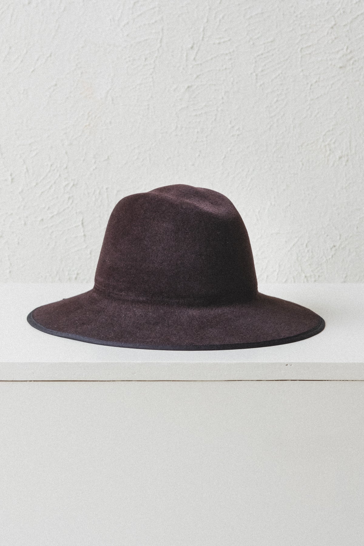 SIMON IN VELOUR FELT