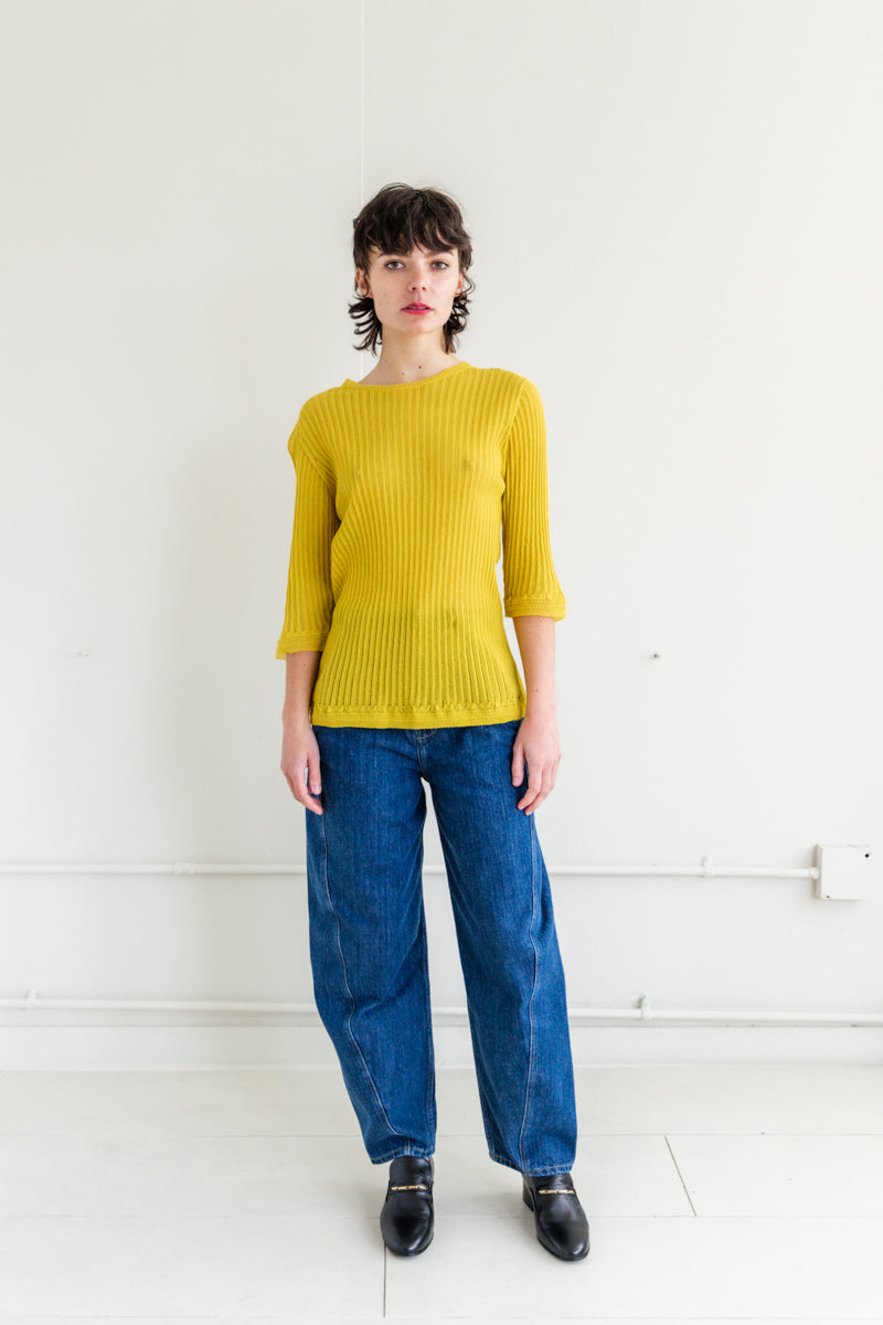 KNITTED LACE PULLOVER IN YELLOW