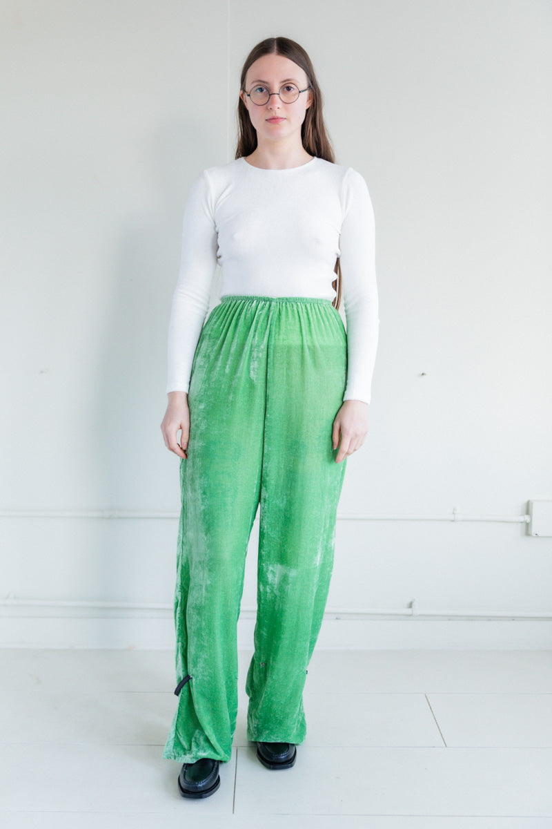 UNIR PANTS IN GREEN SILK VELVET