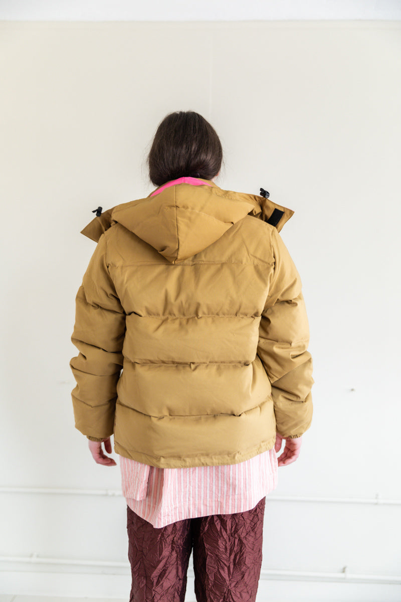 DOWN SWEATER IN TAN & BERRY