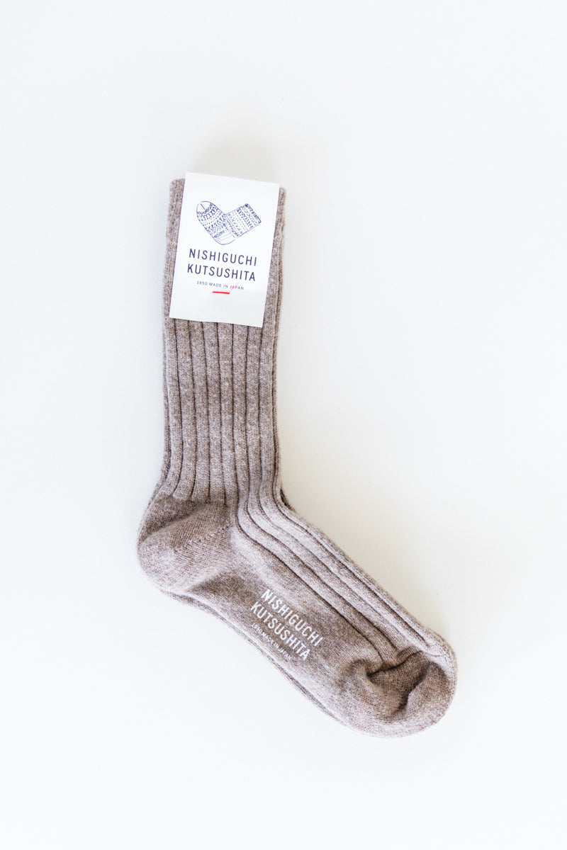 CASHMERE RIBBED SOCKS IN AMBER