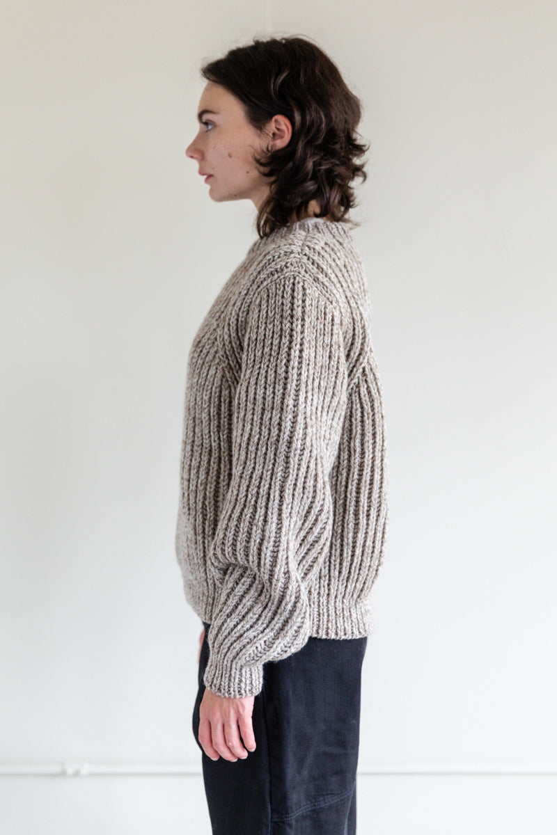 OMBU SWEATER IN STONE