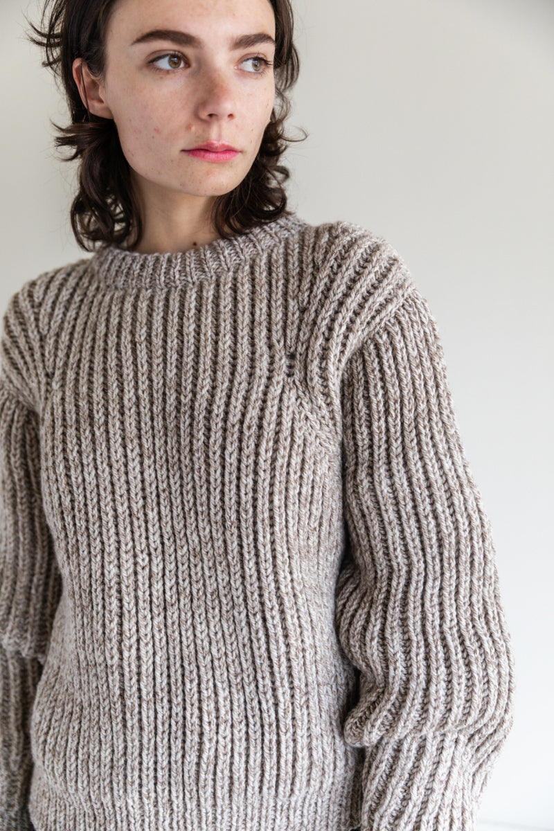 OMBU SWEATER IN STONE