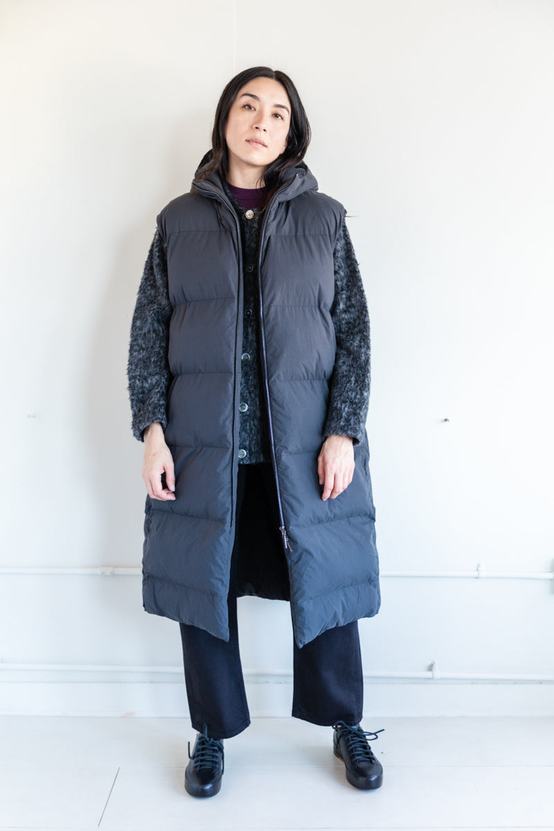 HAZAN PADDED VEST IN BLACK