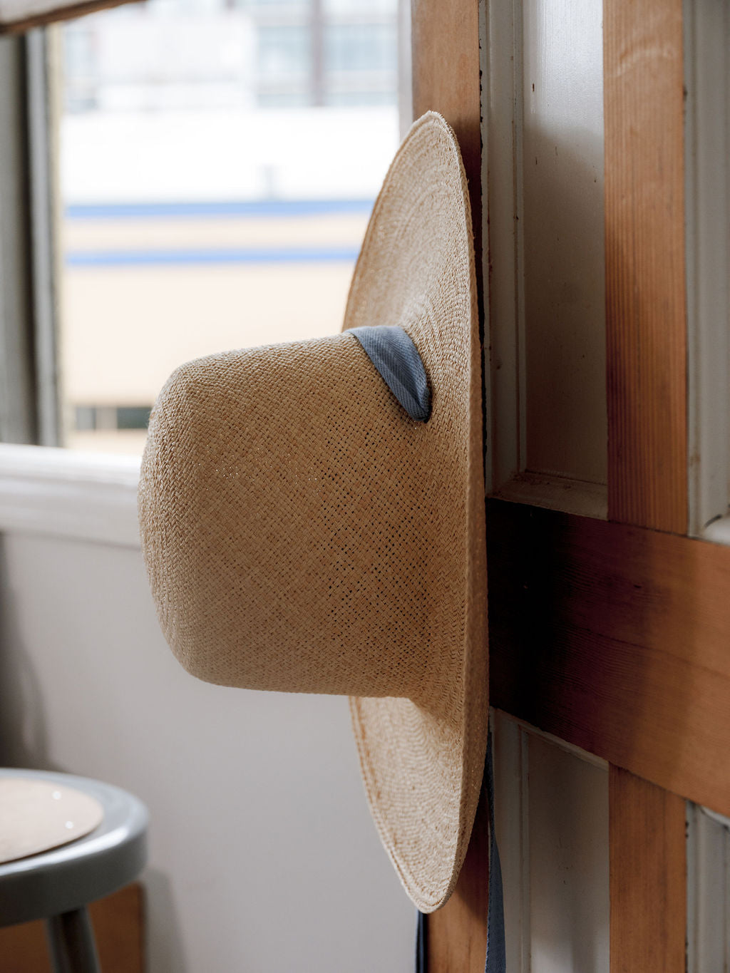 SUNCREST IN TORCIDO STRAW WITH TWILL RIBBON