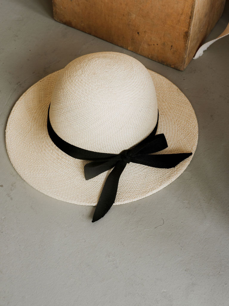 VIOLETTO WITH TWILL BOW TRIM