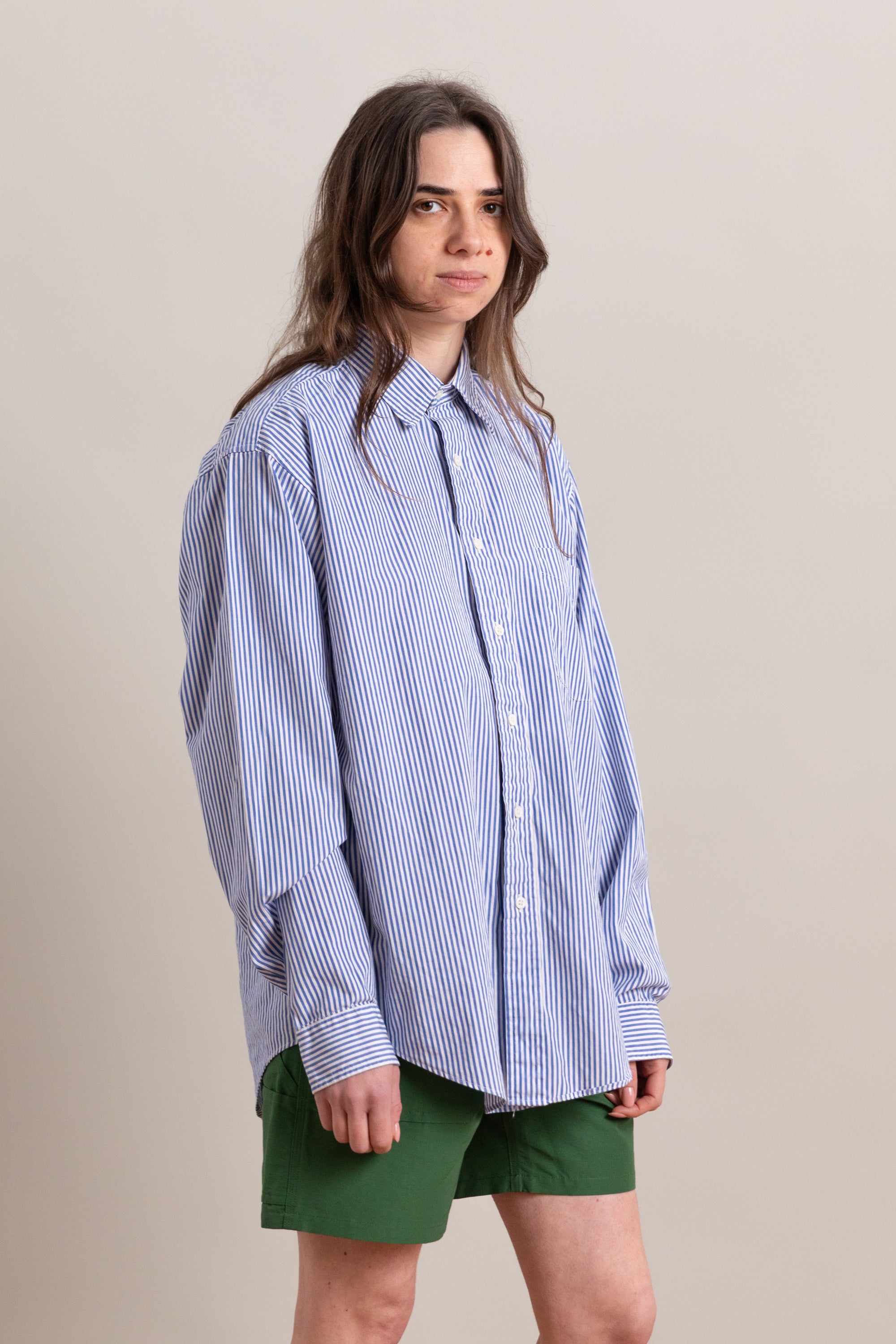 VINTAGE BUTTON UP SHIRT 10