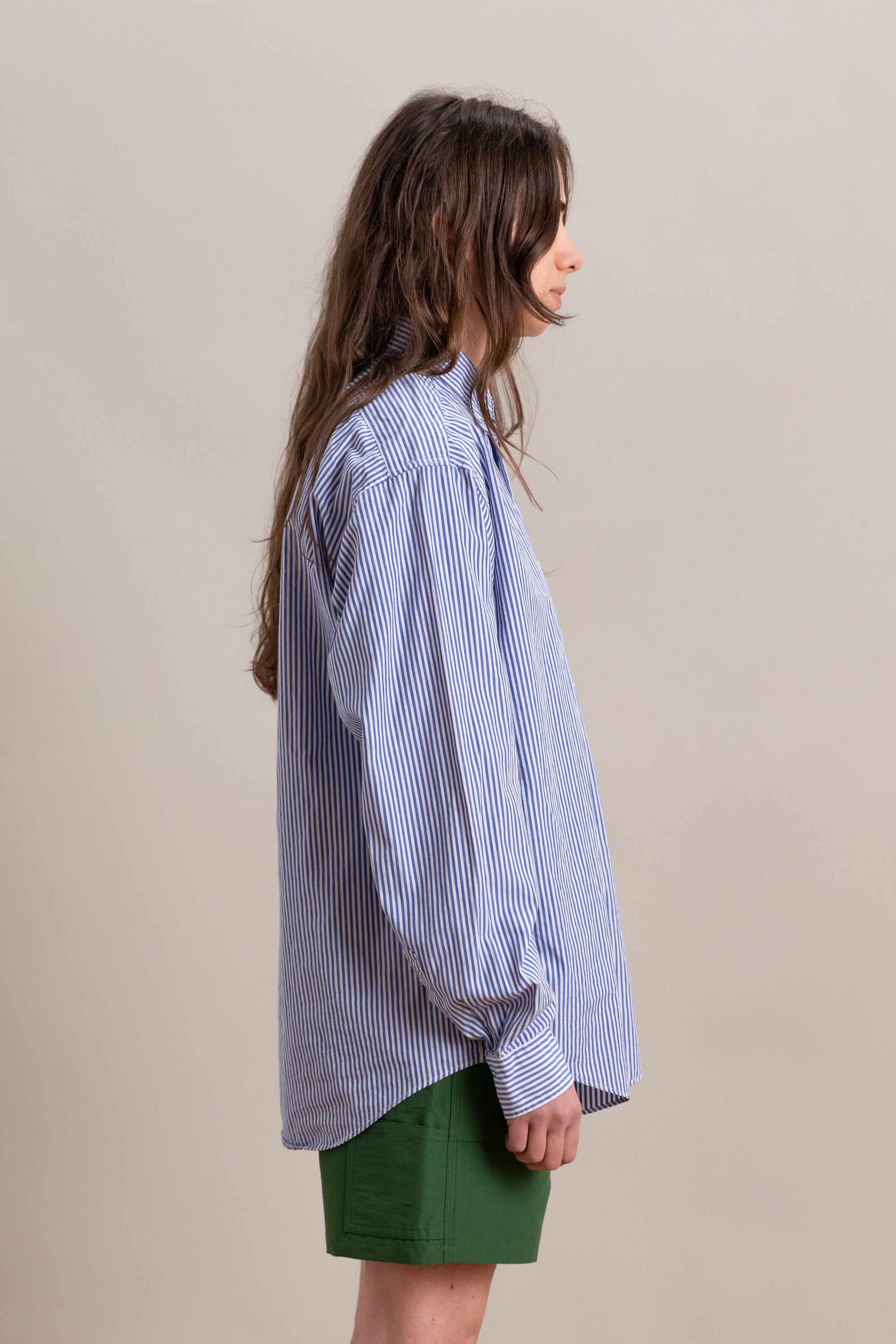 VINTAGE BUTTON UP SHIRT 10