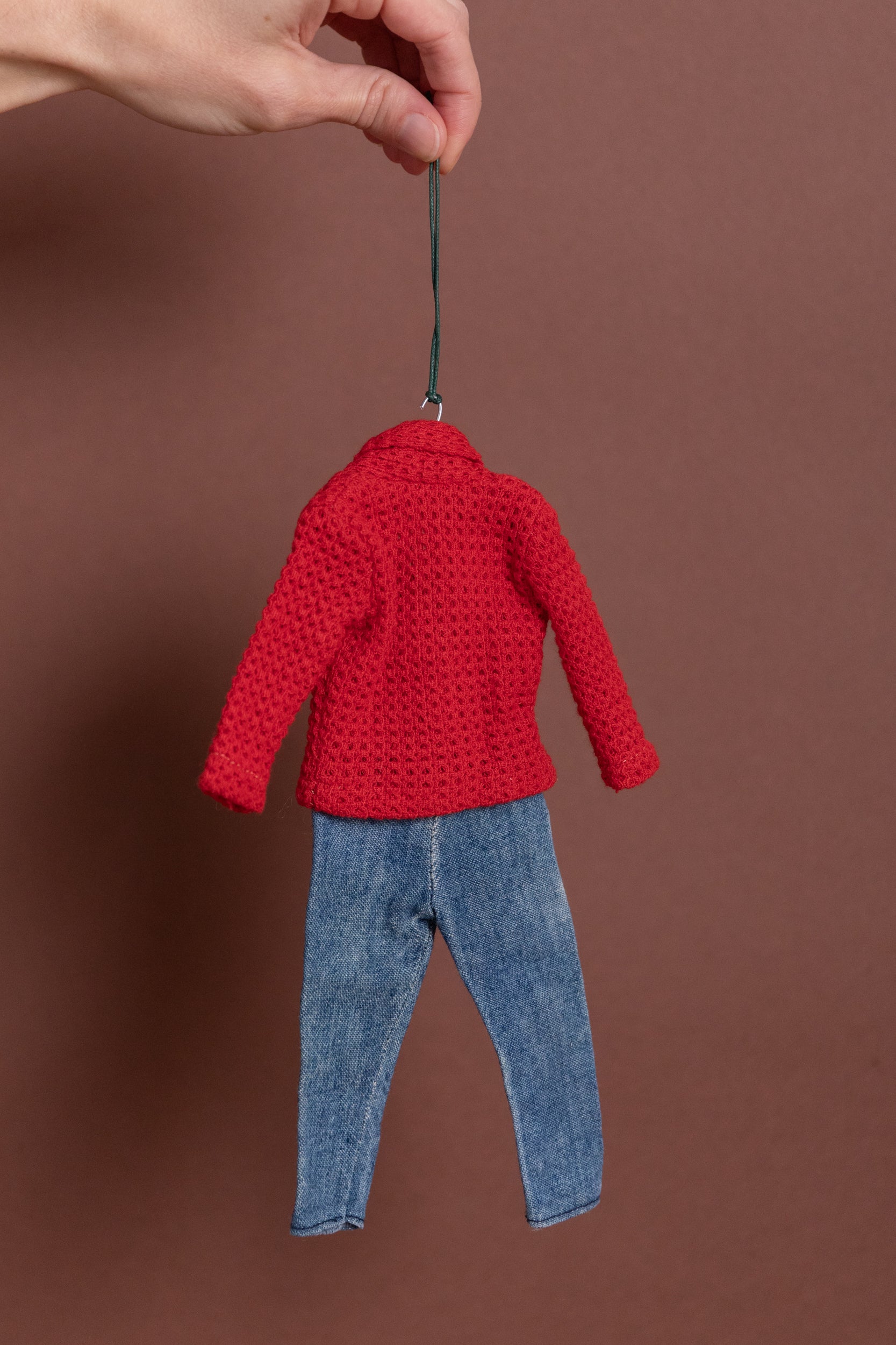 COLLECTABLE OUTFIT ORNAMENT 03