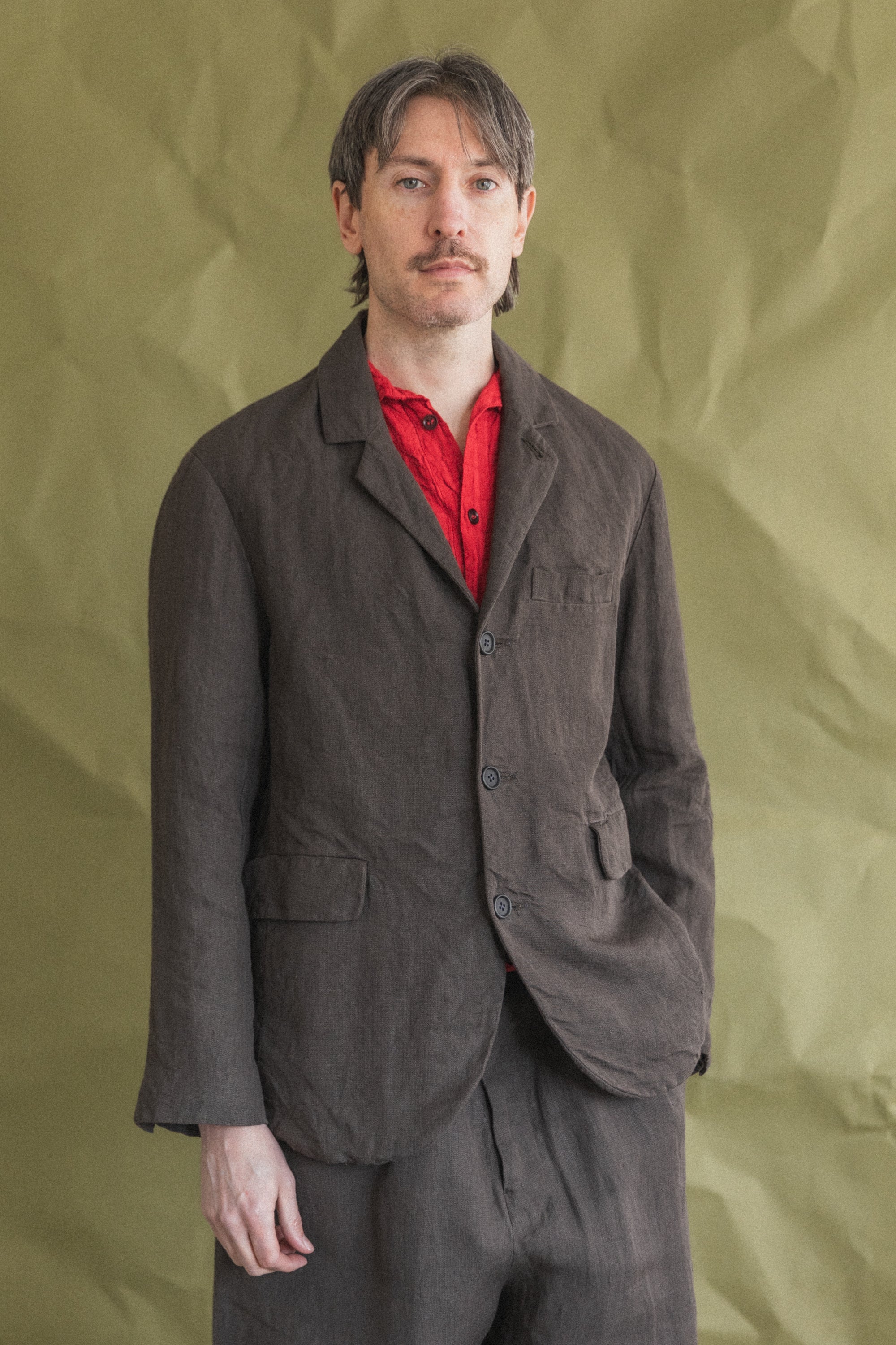 THREE BUTTON JACKET IN SHALE GREY DOBBY WEAVE HEMP