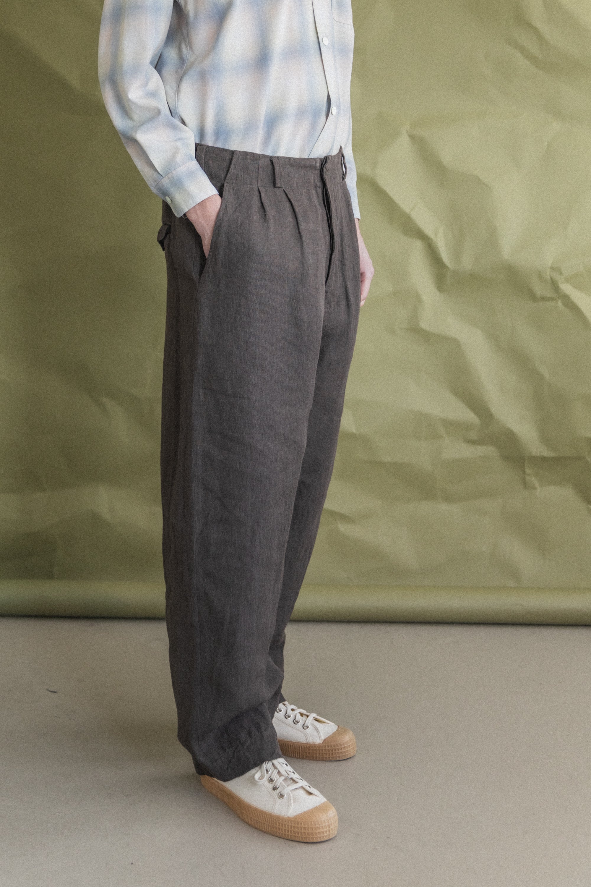 TWO PLEAT PANTS SHALE GREY DOBBY WEAVE HEMP