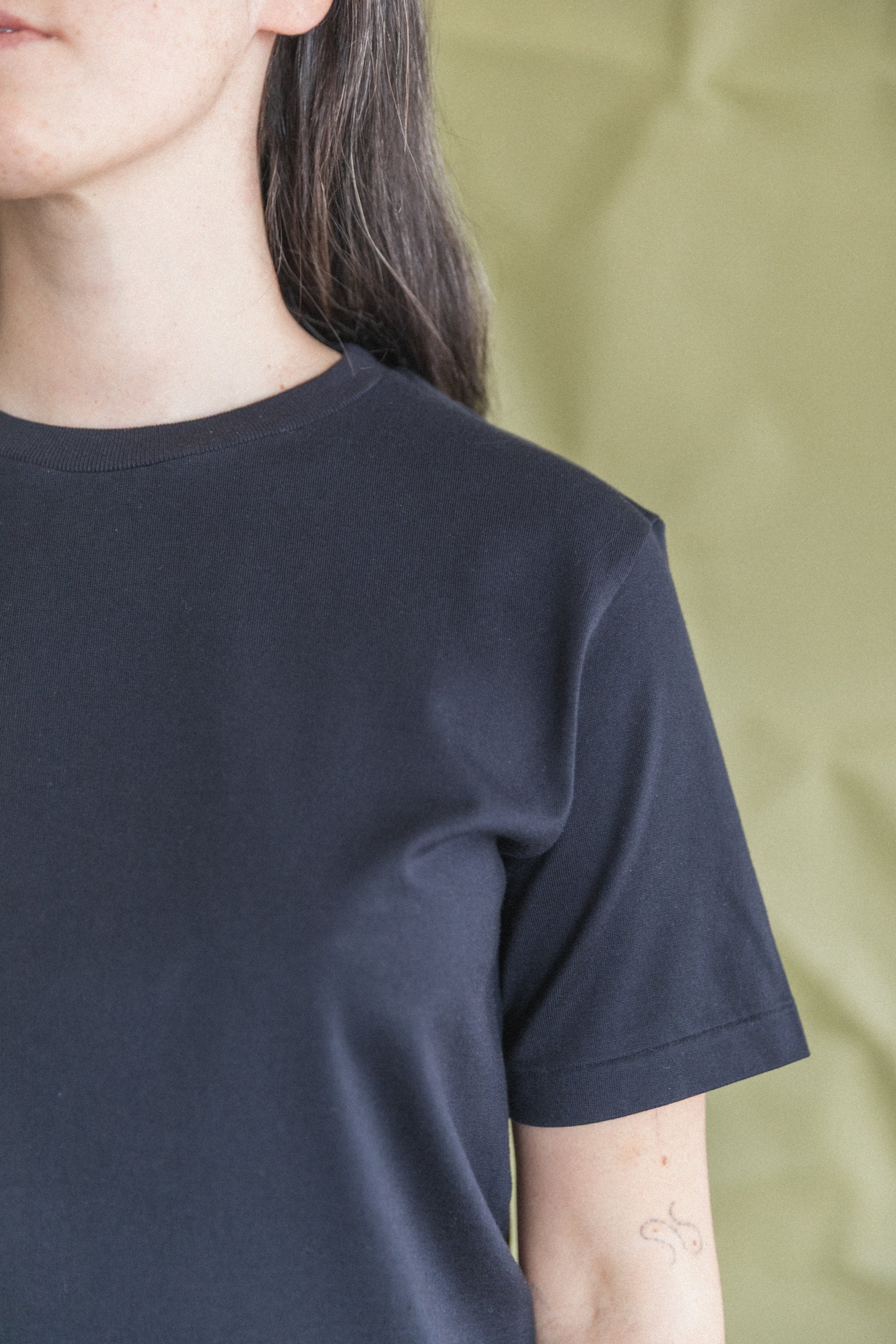 PIMA COTTON JERSEY TEE IN BLACK