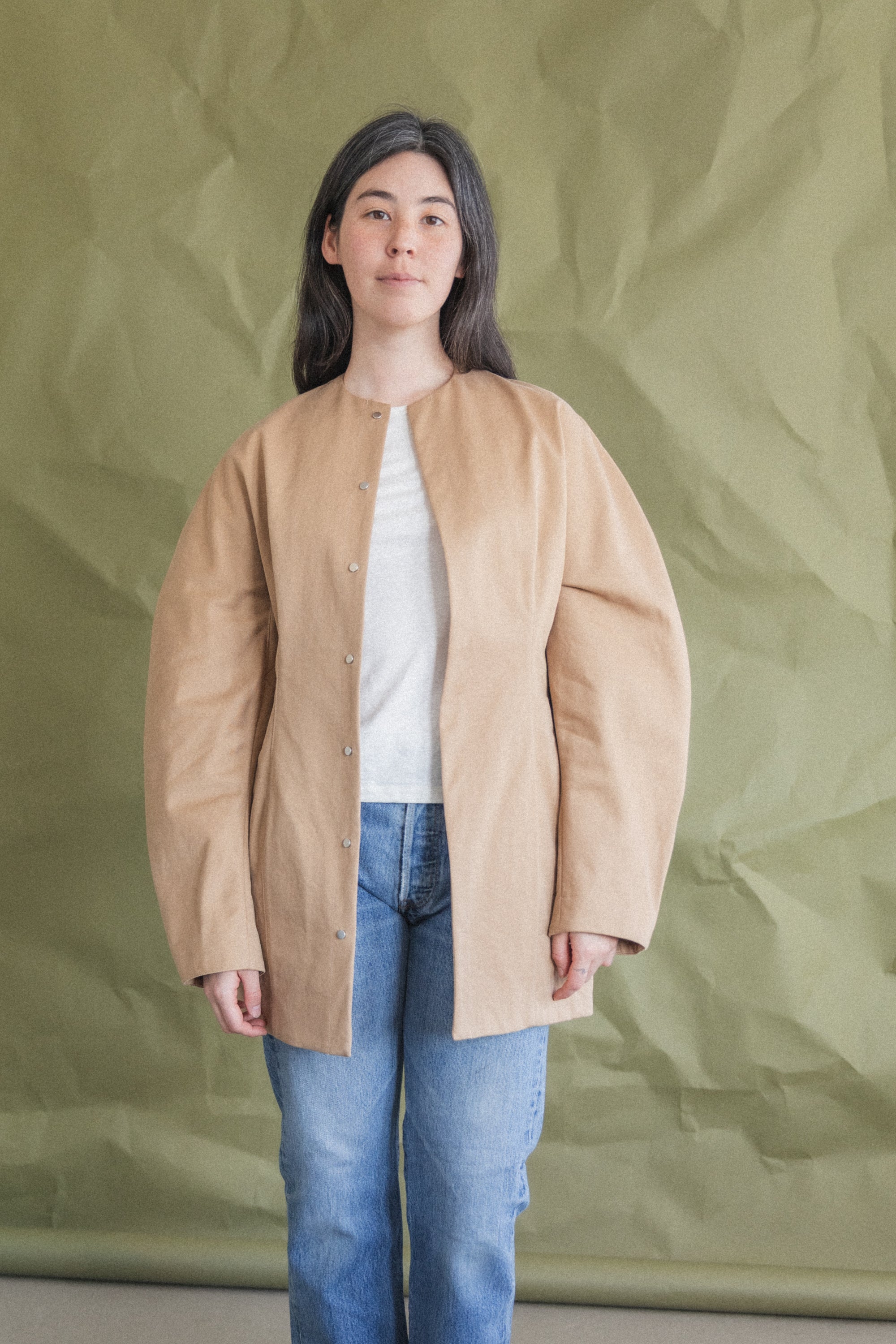 WASHED FINX CHINO HALF COAT IN CAMEL BROWN