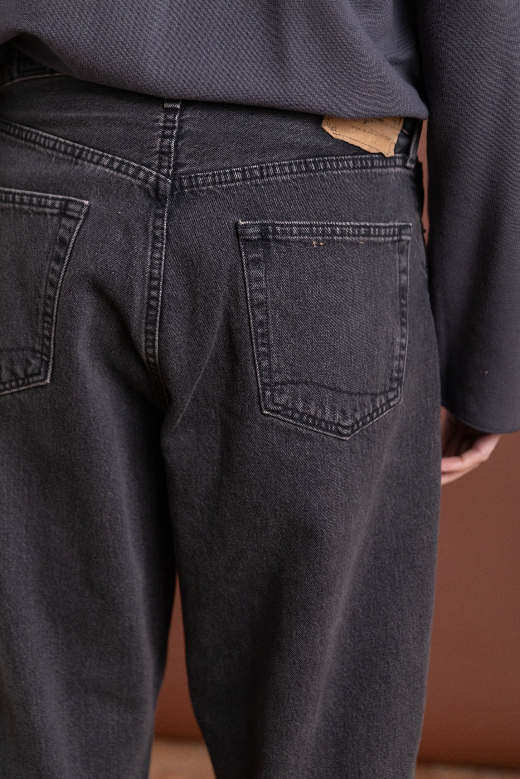 100 SUPER DADS DENIM PANTS IN BLACK DENIM STONE
