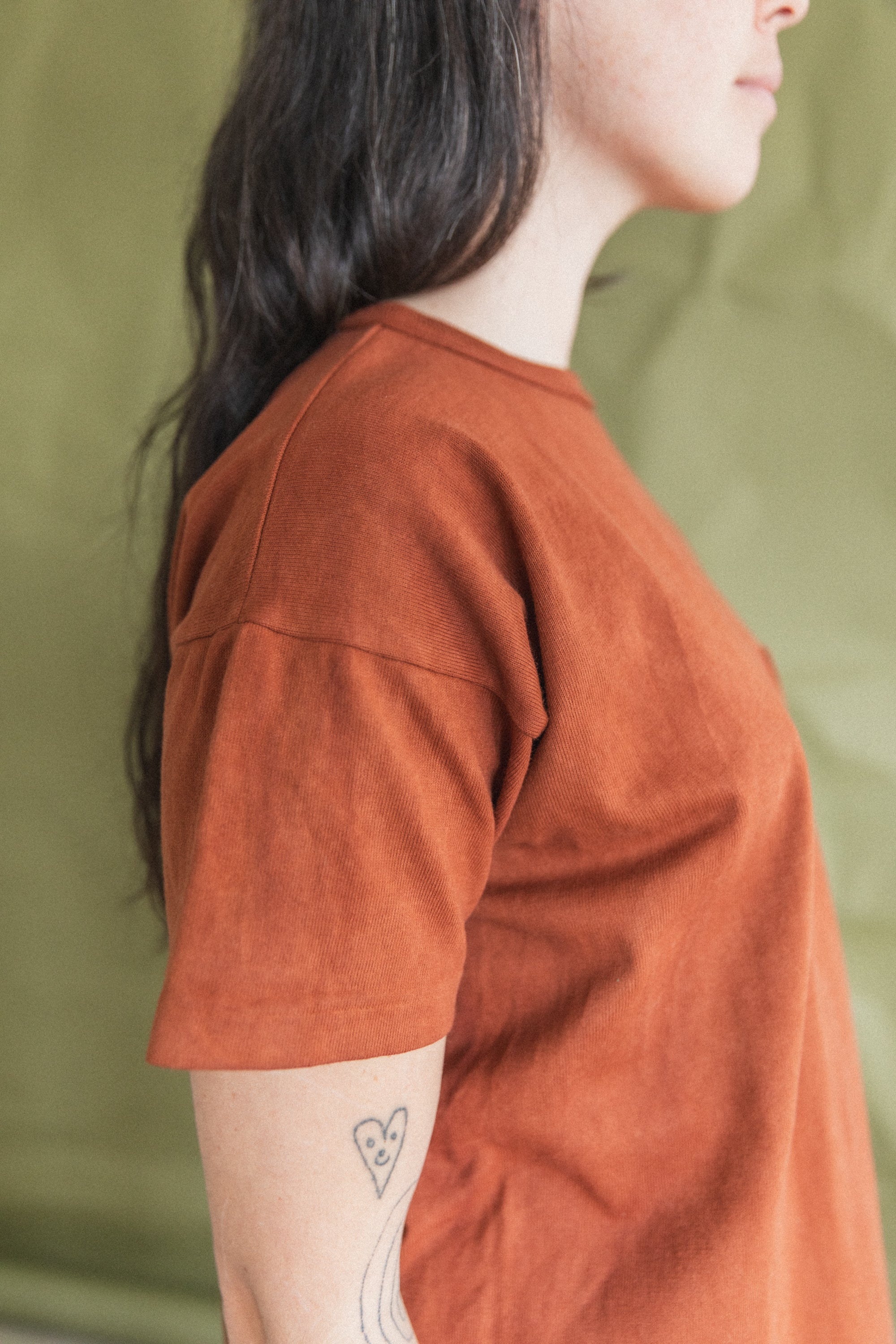 LOT 601 TEE SHIRT IN TECHI TREE DYED BROWN