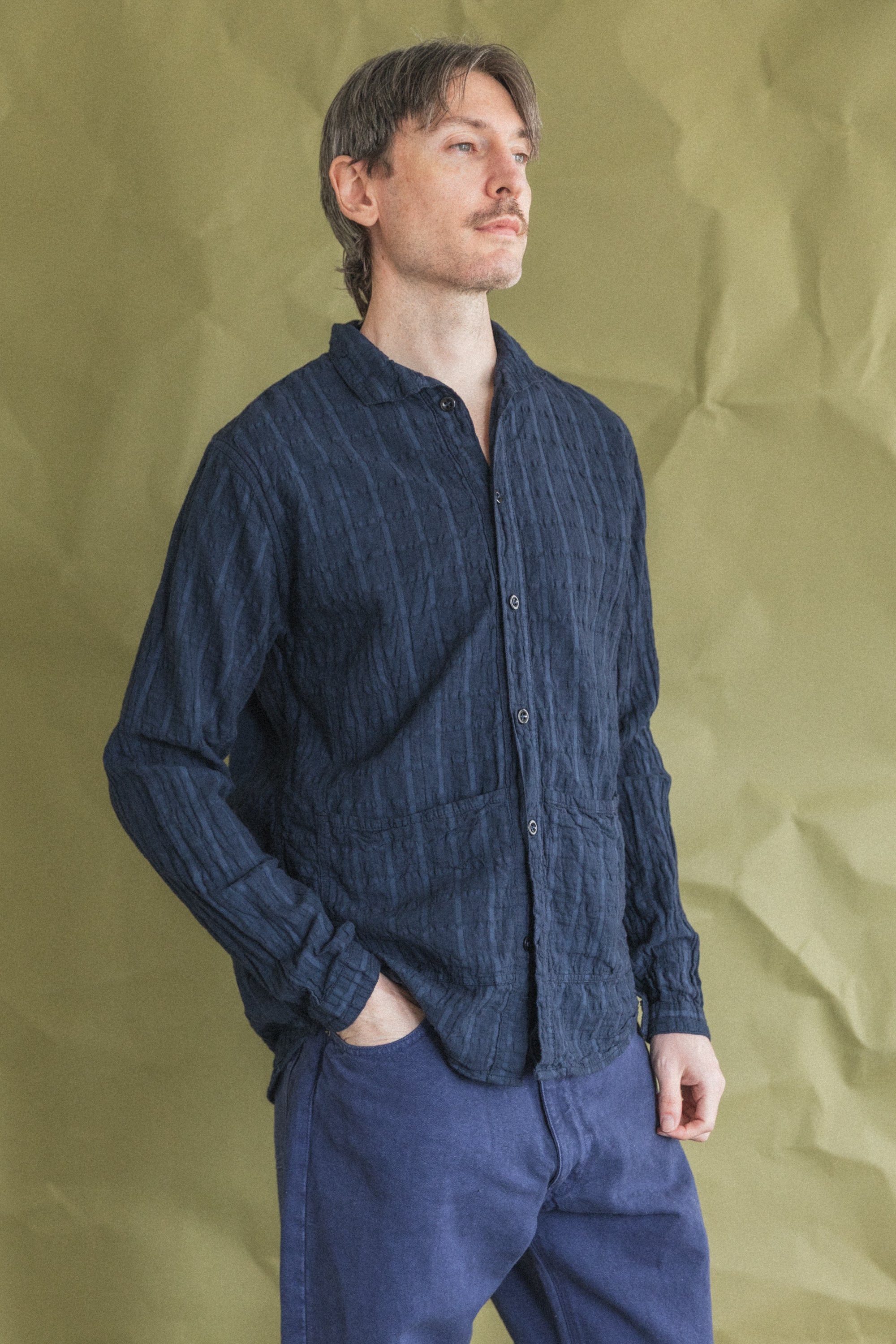 FLIPPED COLLAR SHIRT IN HADAL BLUE AIRBAG CAMBRIC