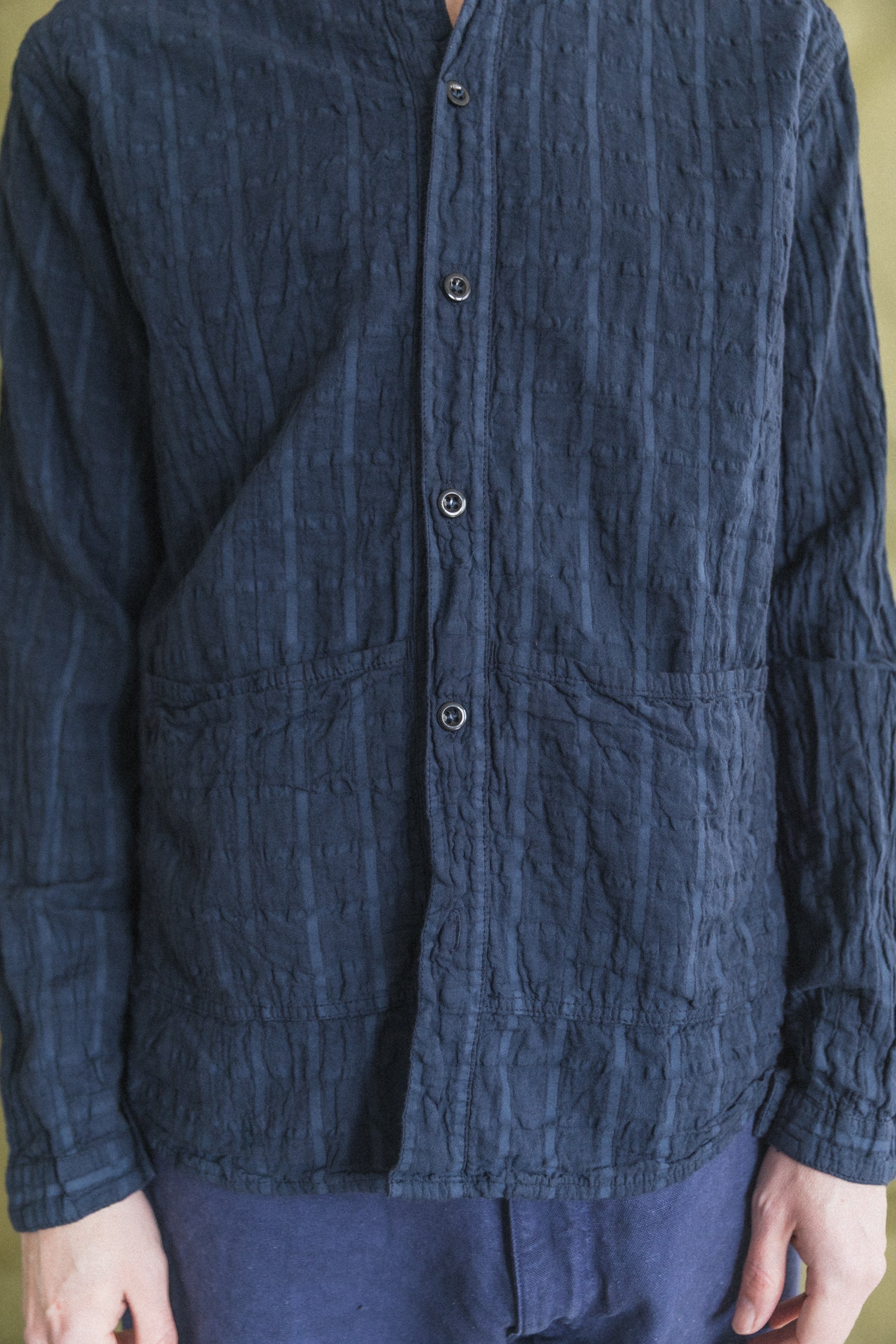 FLIPPED COLLAR SHIRT IN HADAL BLUE AIRBAG CAMBRIC