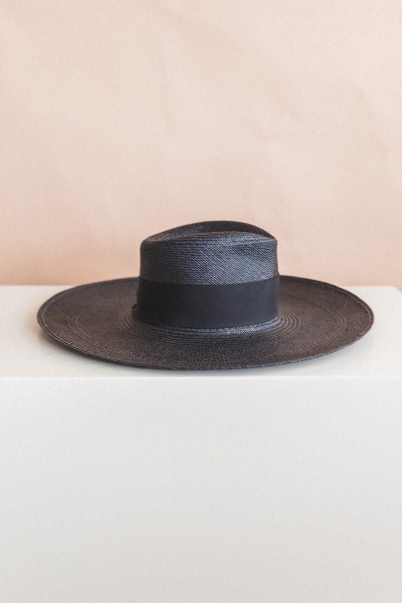 WAKEFIELD WITH WIDE GROSGRAIN RIBBON TRIM